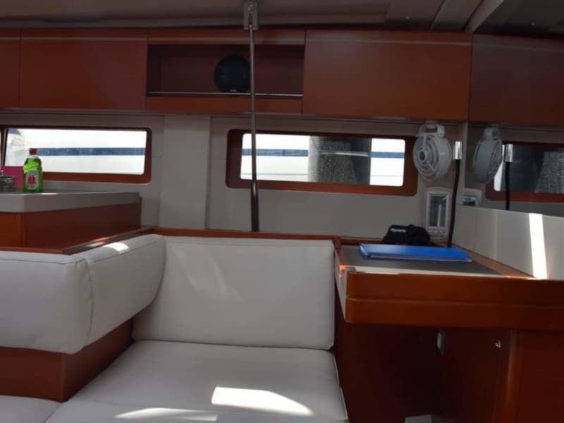 Beneteau Oceanis 51.1 ANTONIOS – bilde 3 av 13