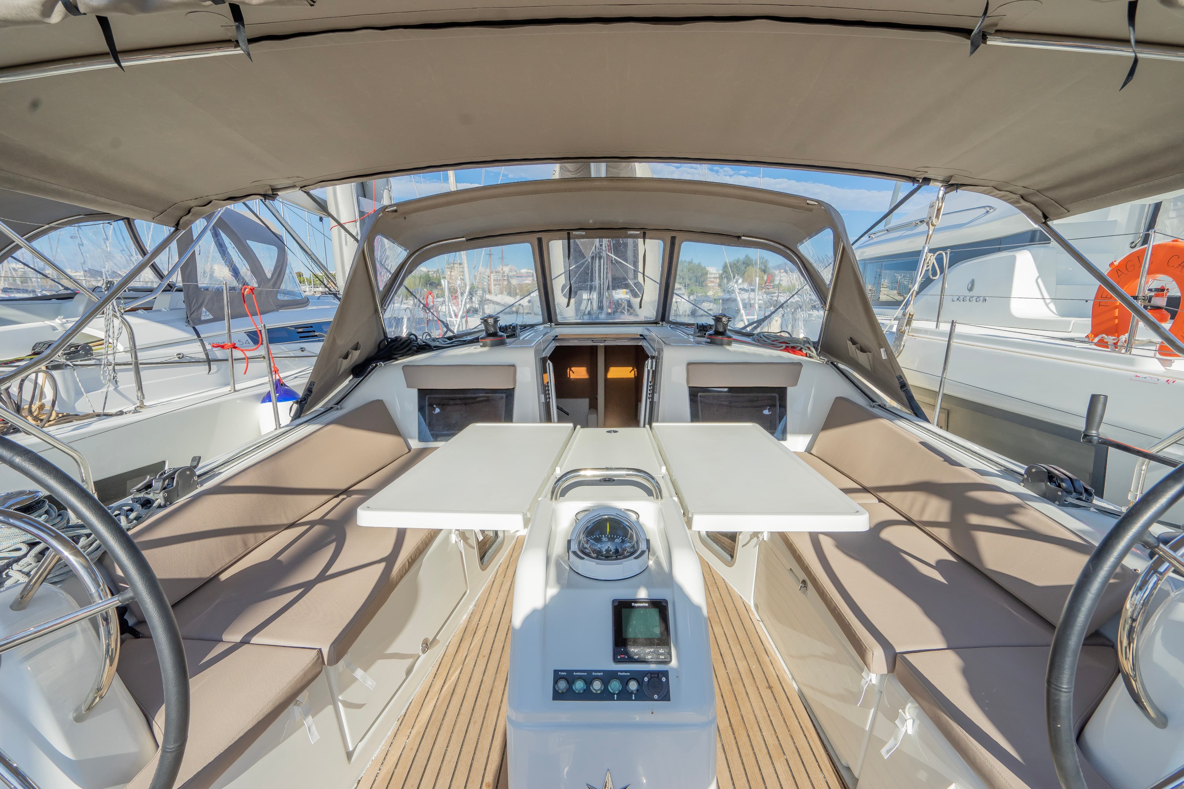Jeanneau Sun Odyssey 410 SALTY – bilde 2 av 8