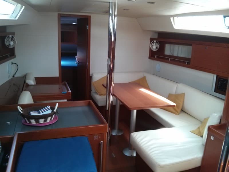 Beneteau Oceanis 41 Warrior – bilde 4 av 10