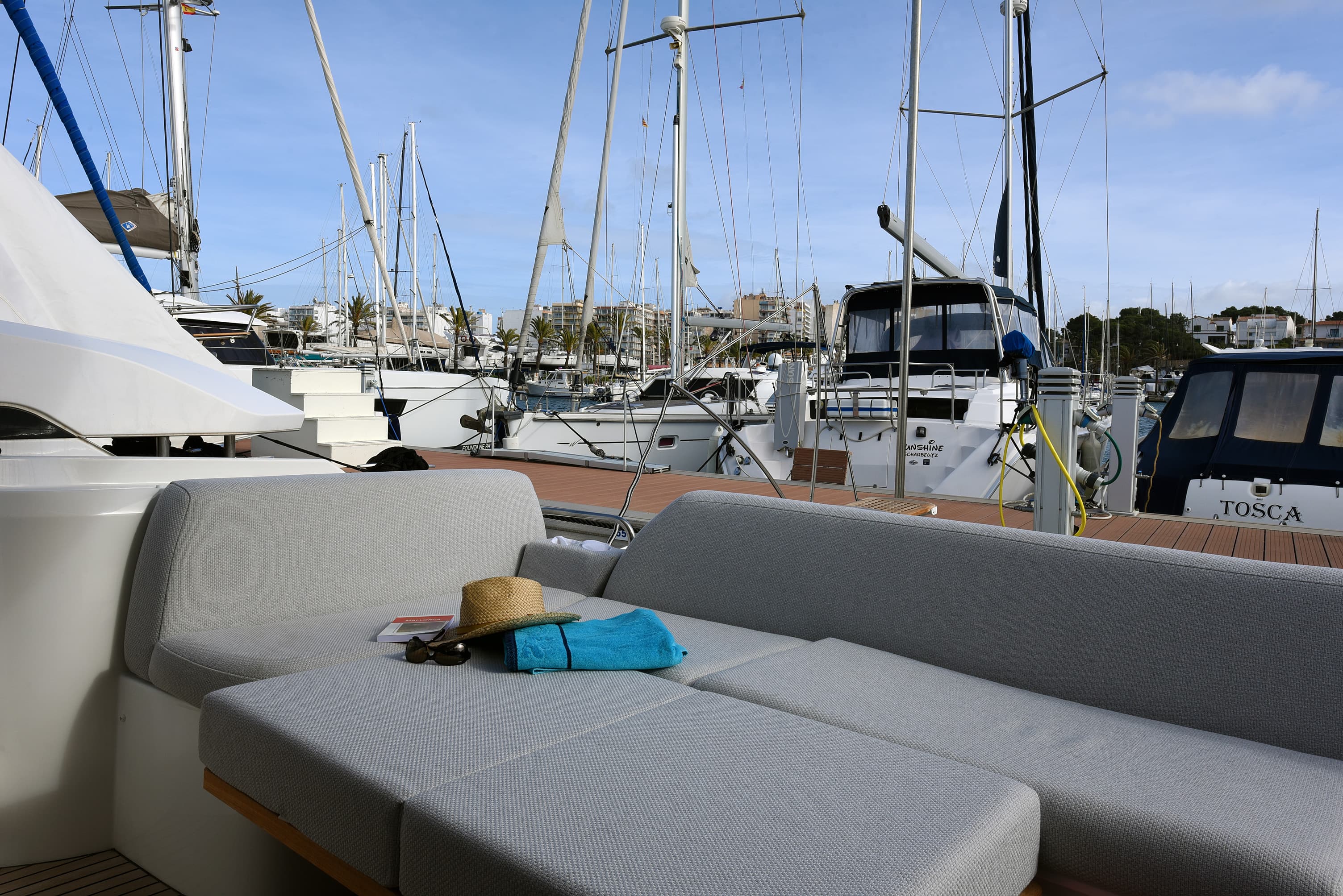 Prestige 42 Fly My Love II – bilde 2 av 16