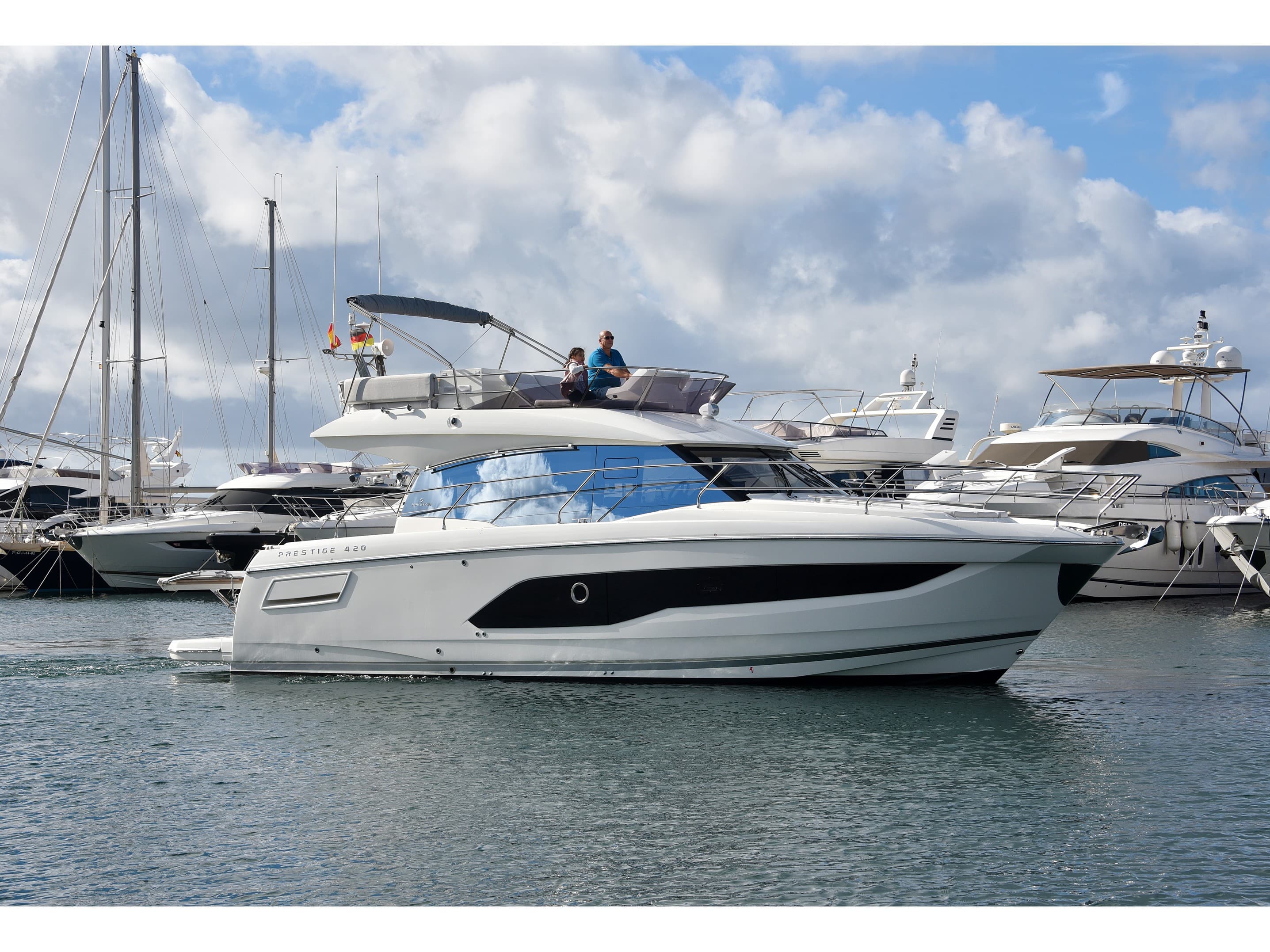 Prestige 42 Fly My Love II
