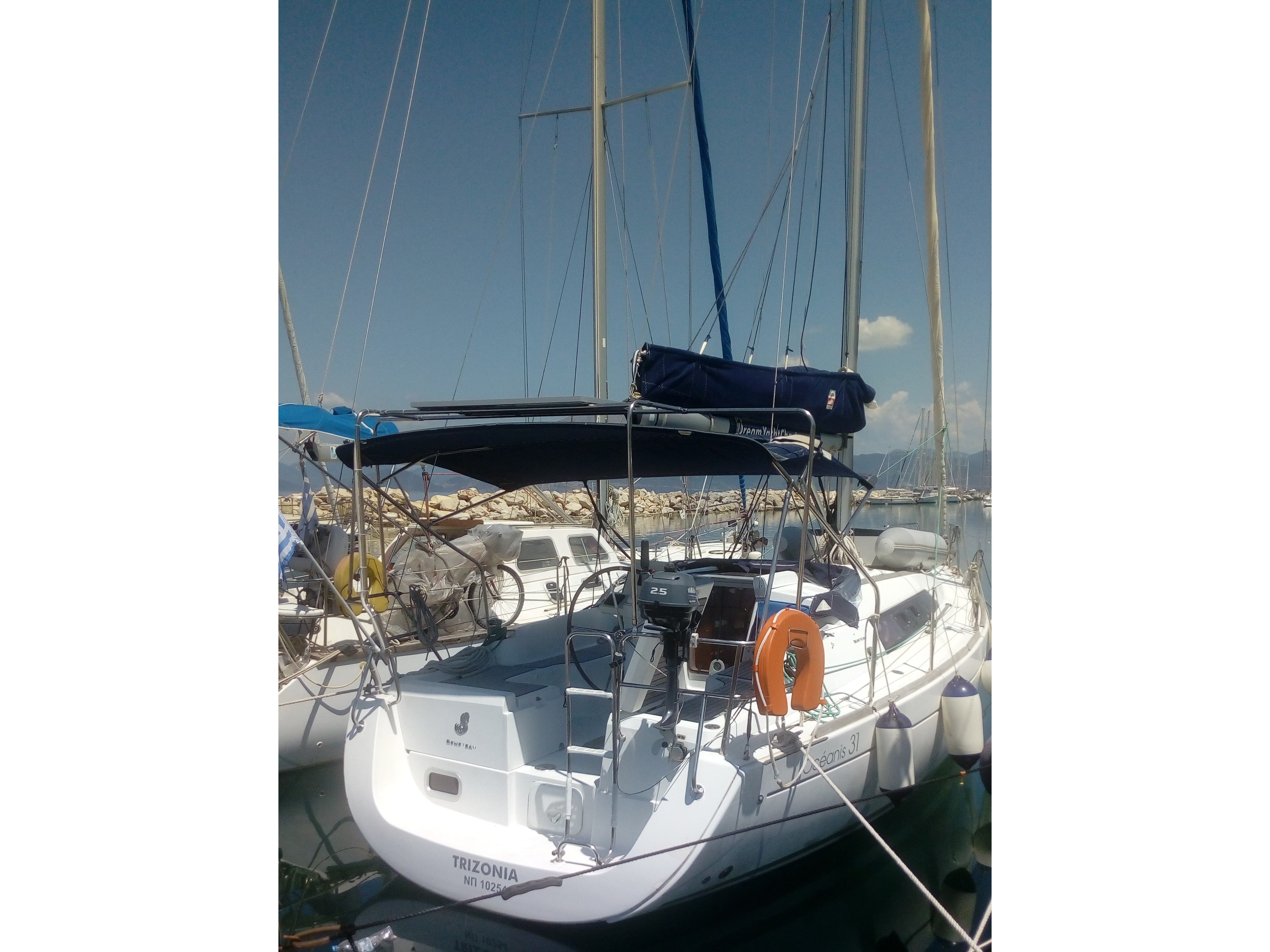 Beneteau Oceanis 31 TRIZONIA