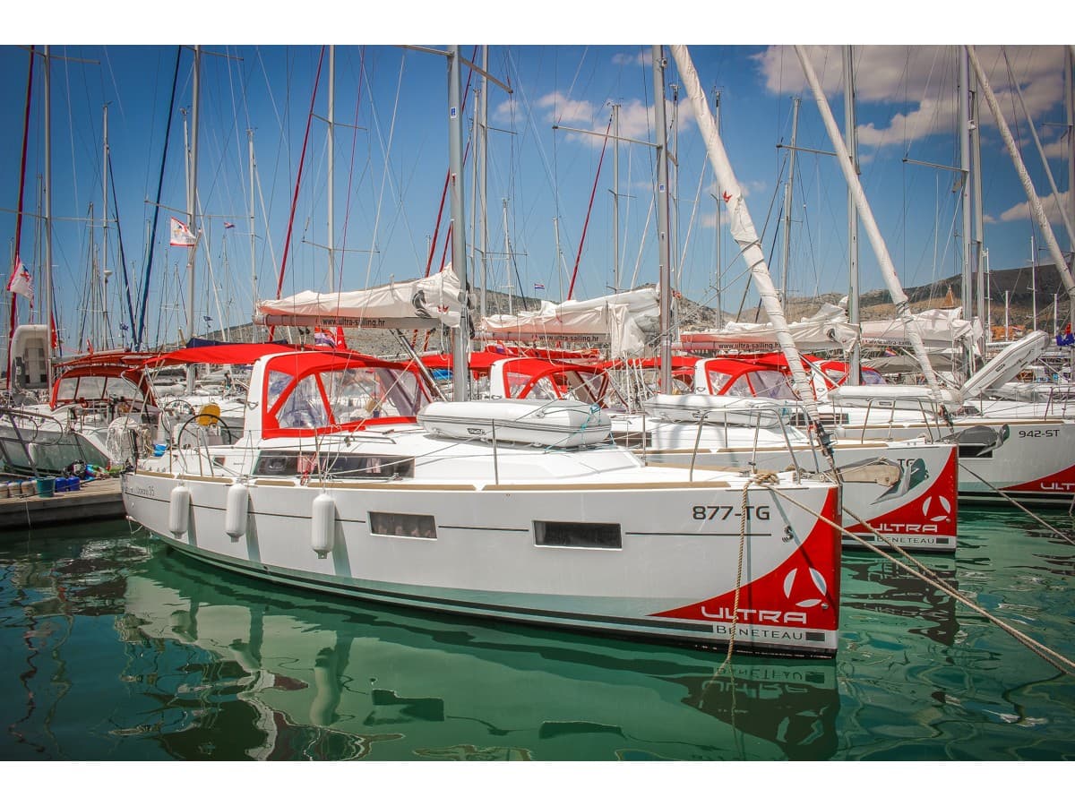 Beneteau Oceanis 35 DALMAR