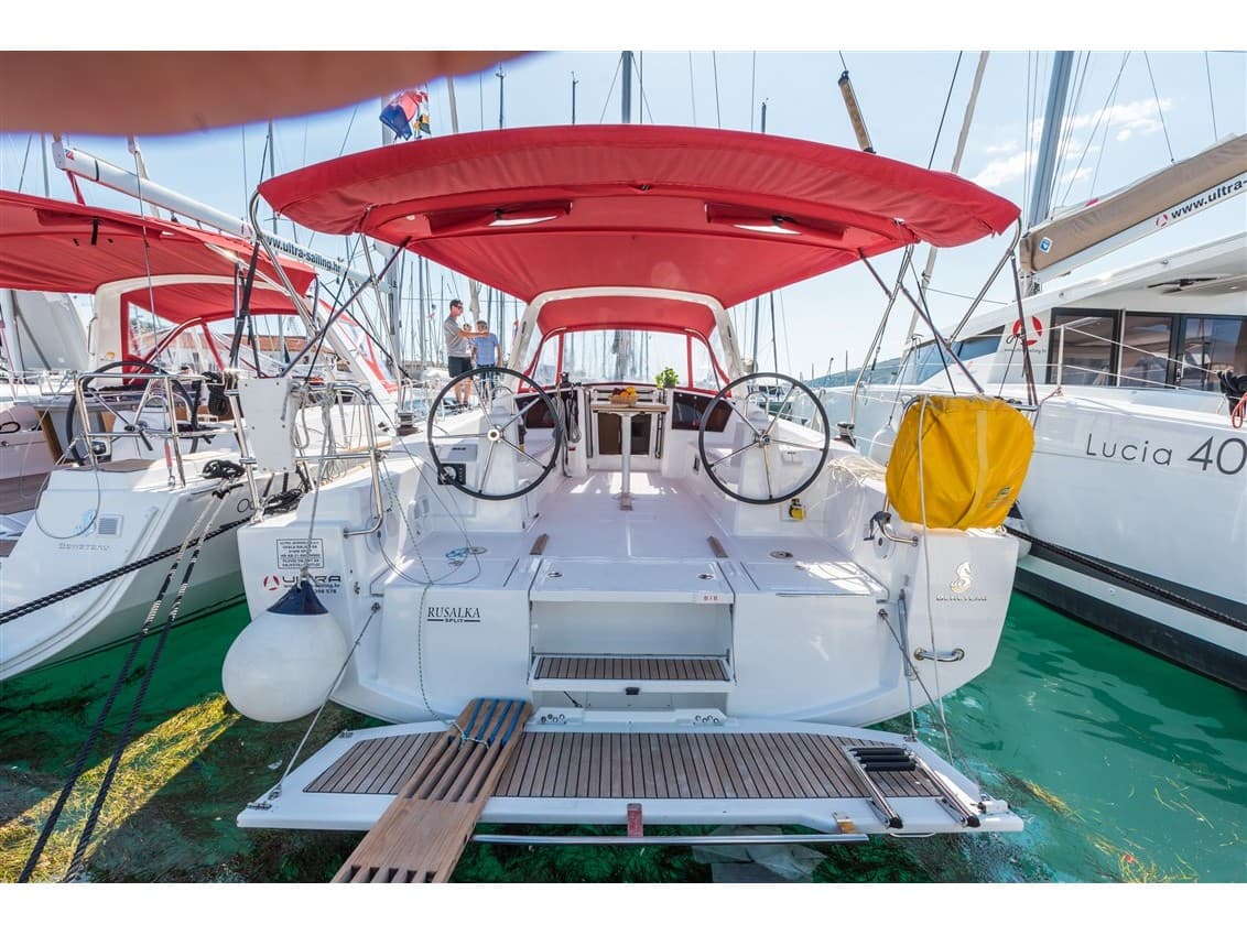 Beneteau Oceanis 38 RUSALKA