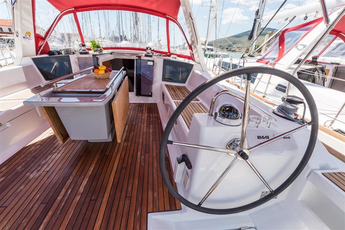 Beneteau Oceanis 45 MOBULA ONE – bilde 2 av 14