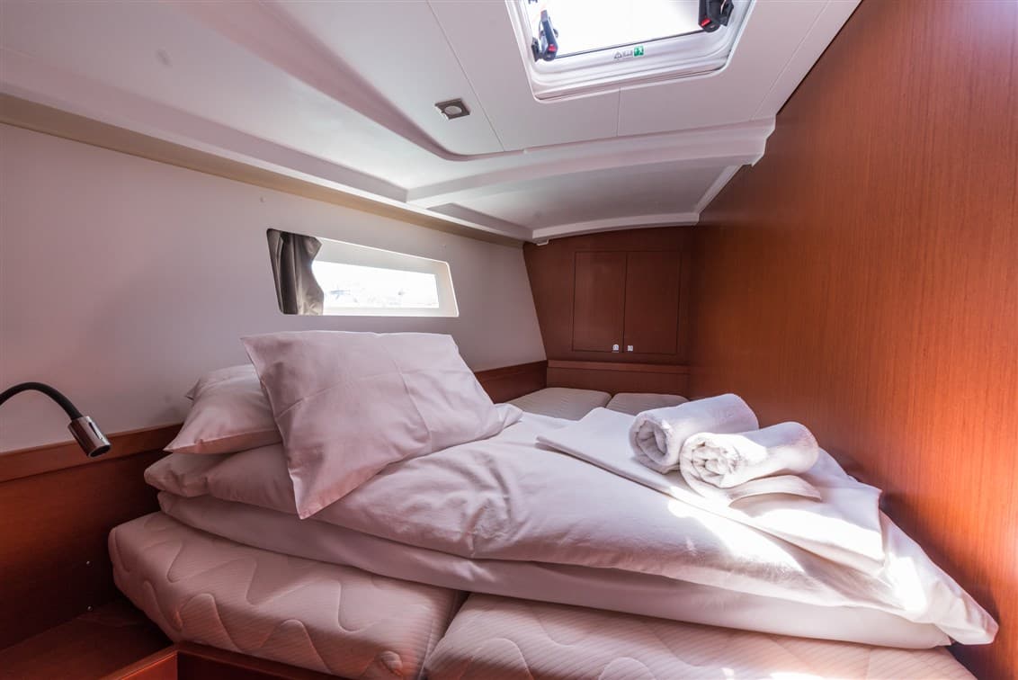Beneteau Oceanis 45 MOBULA ONE – bilde 3 av 14