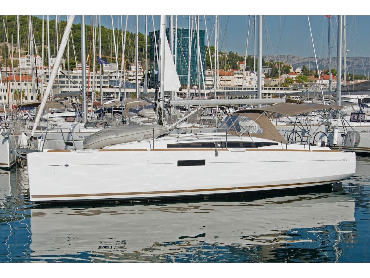 Jeanneau Sun Odyssey 349 Cha-Cha