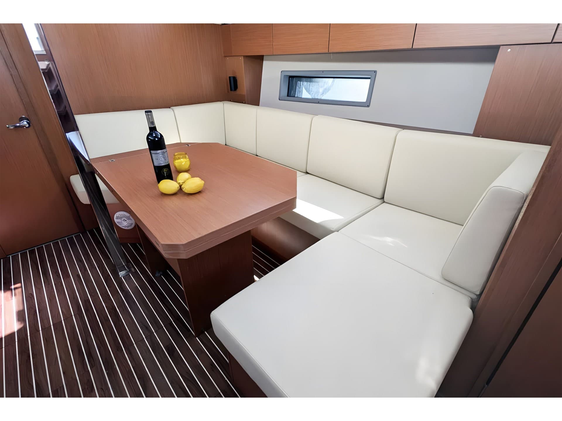 Bavaria C42 Blue Eyes – bilde 2 av 25