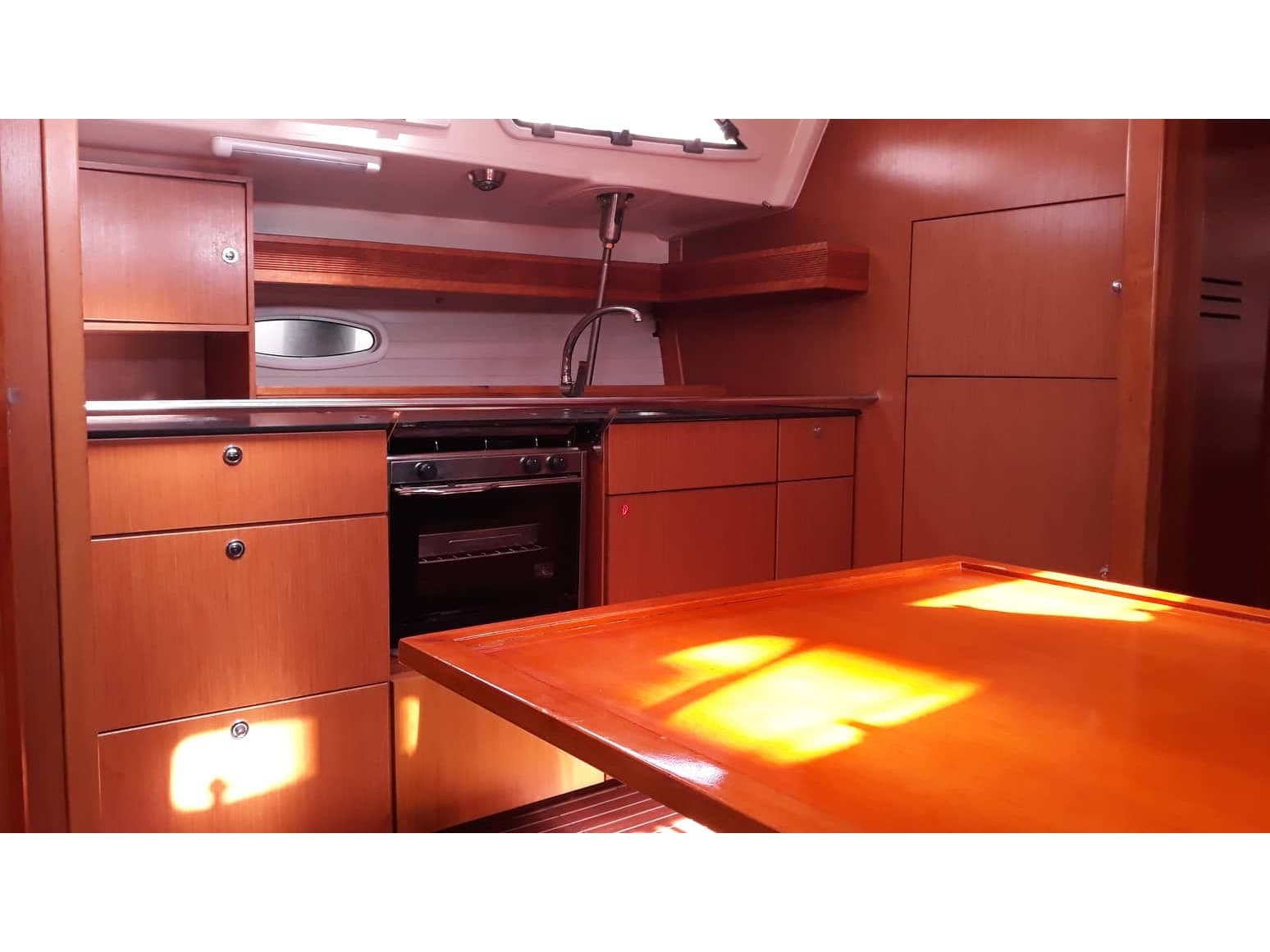 Bavaria 47 Cruiser – bilde 4 av 14