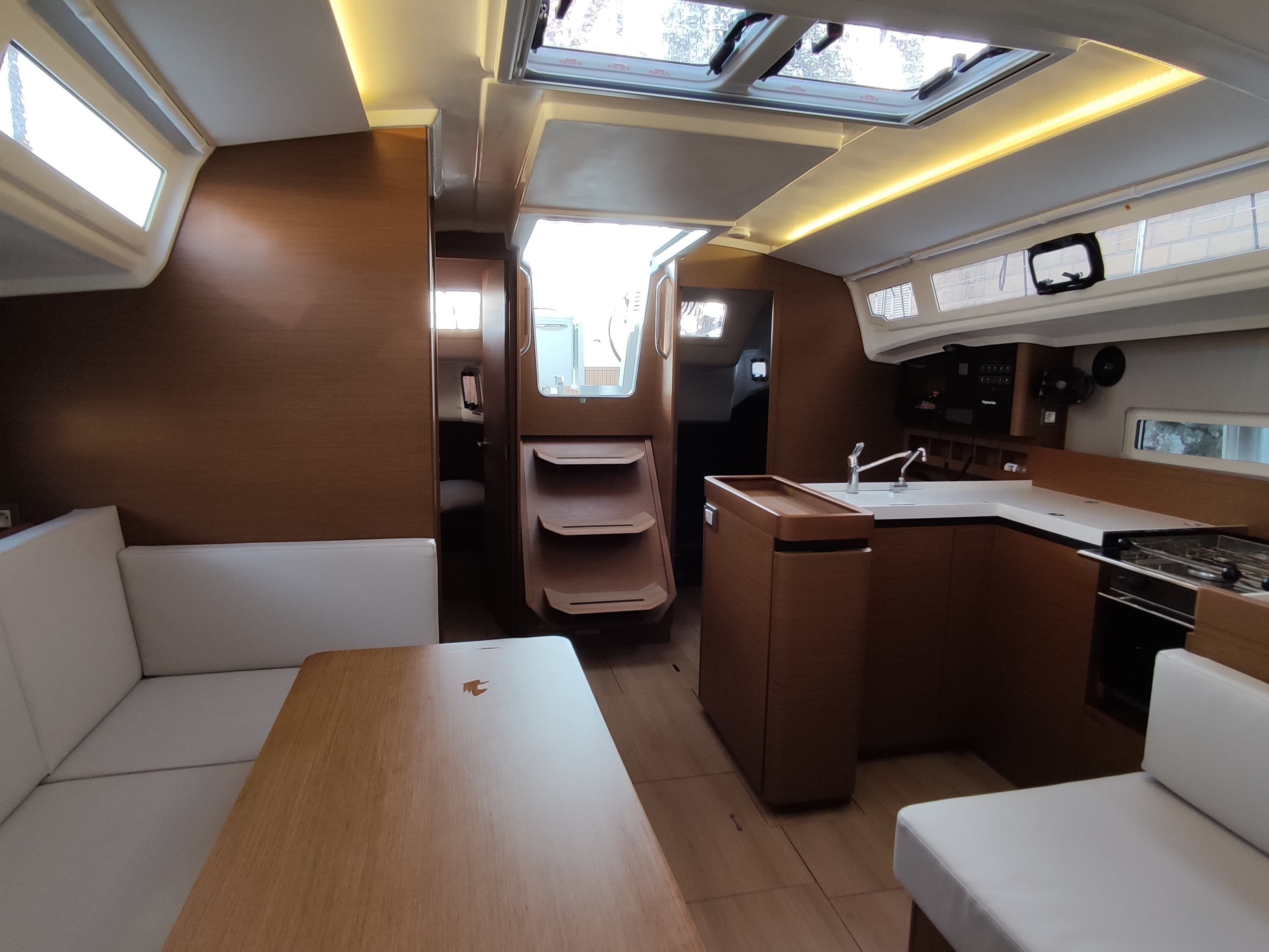 Jeanneau Sun Odyssey 410 Camilleri – bilde 3 av 5