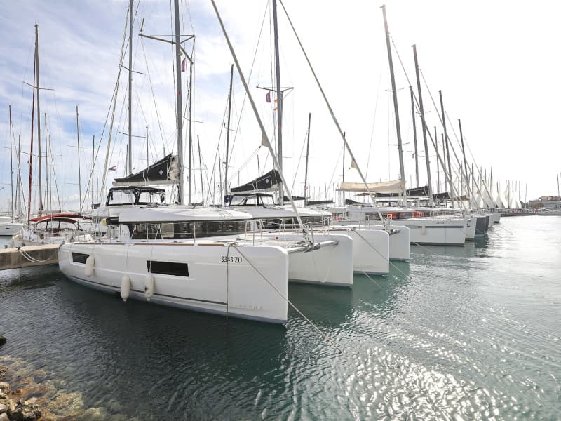 Lagoon 40 BLUE ANGEL – bilde 3 av 66