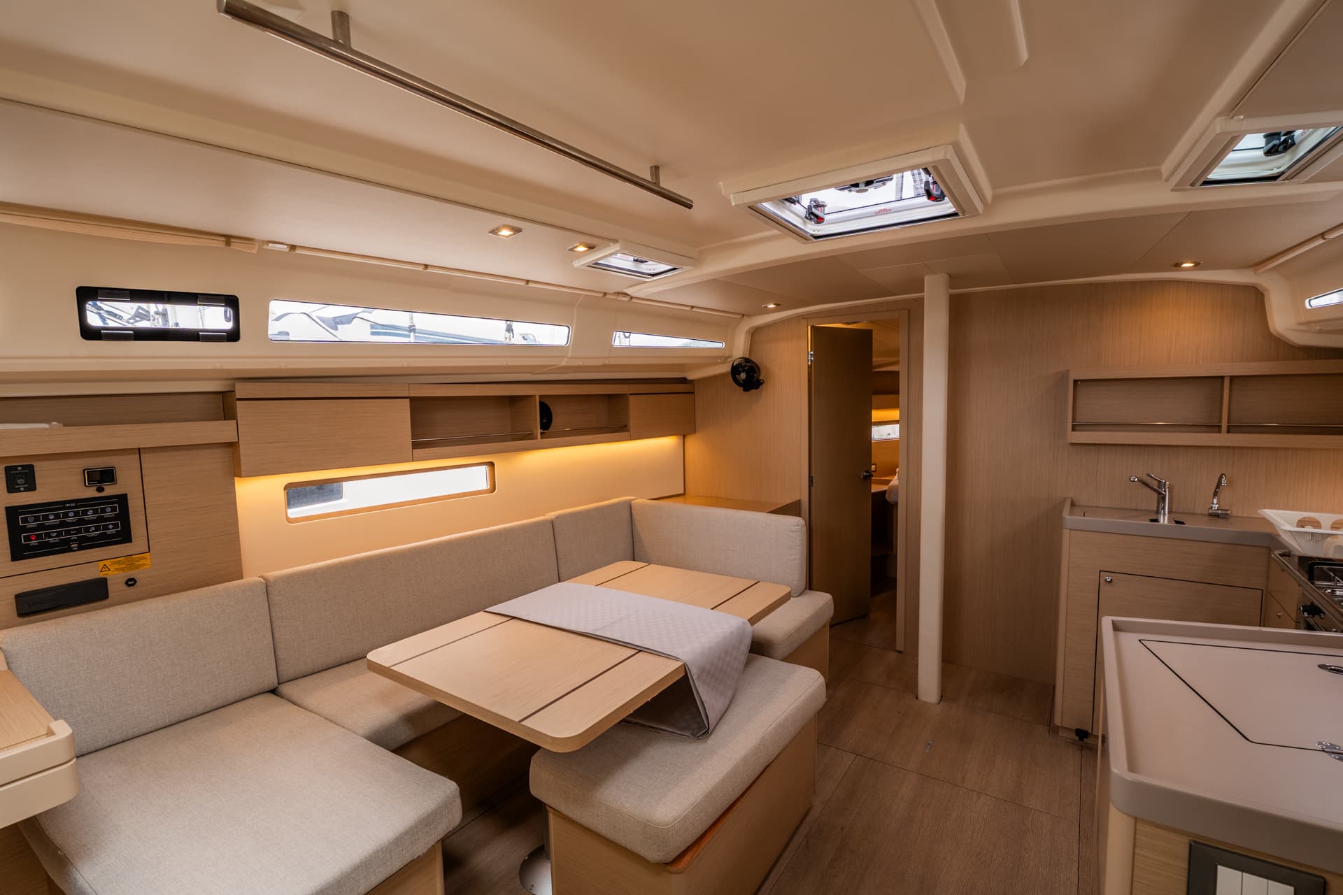 Beneteau Oceanis 40.1 Lyra - Comfort line – bilde 4 av 22