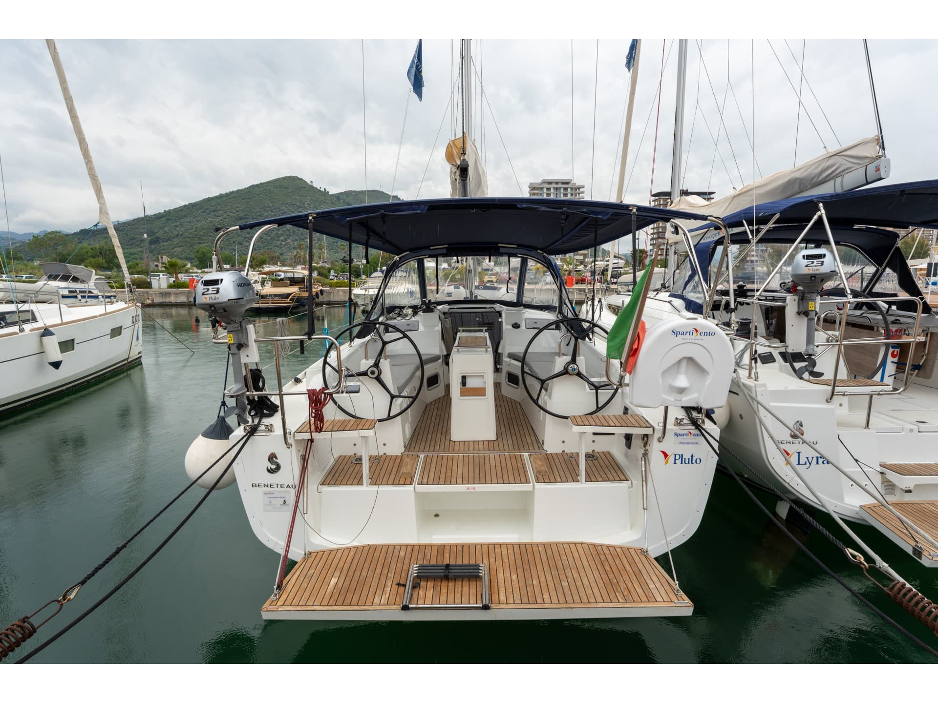 Beneteau Oceanis 34.1 Pluto - Comfort line