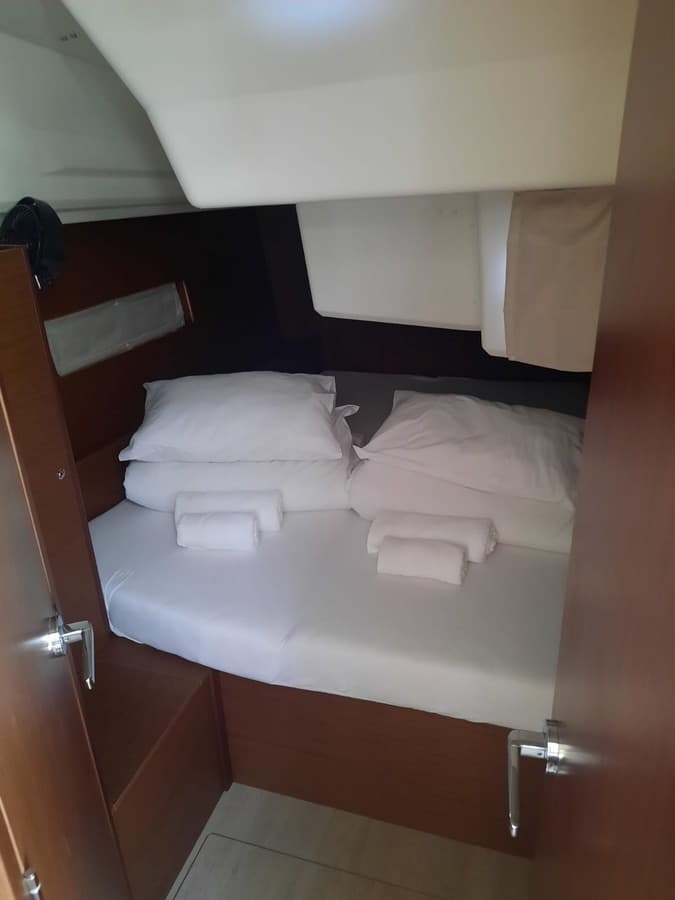 Beneteau Oceanis 40.1 ALBIUS – bilde 2 av 14