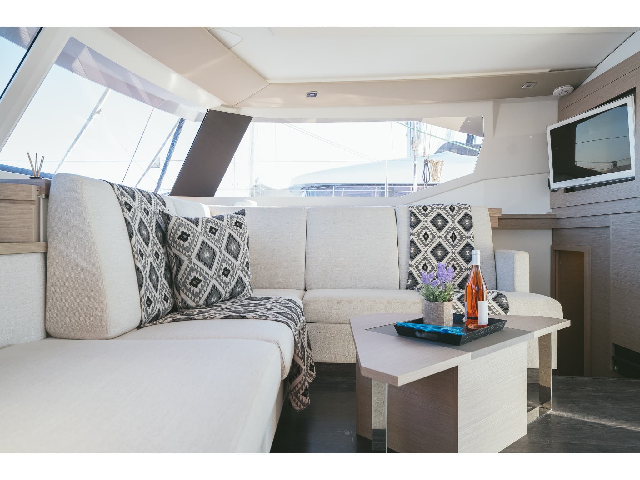 Fountaine Pajot Saona 47 AquaSpirit – bilde 3 av 12