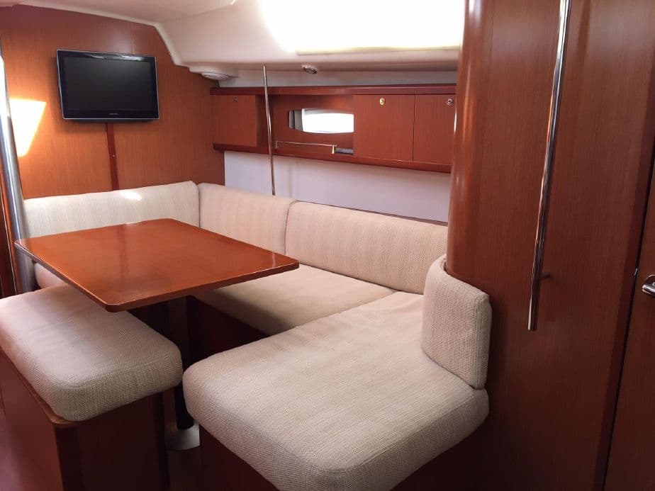 Beneteau Oceanis 40 Tosca – bilde 4 av 15