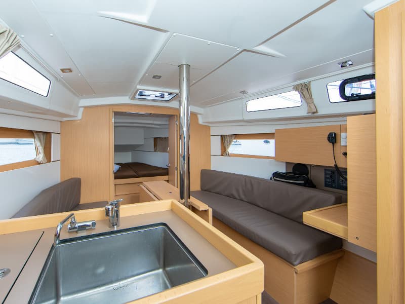 Beneteau Oceanis 35.1 Stephanie – bilde 2 av 3