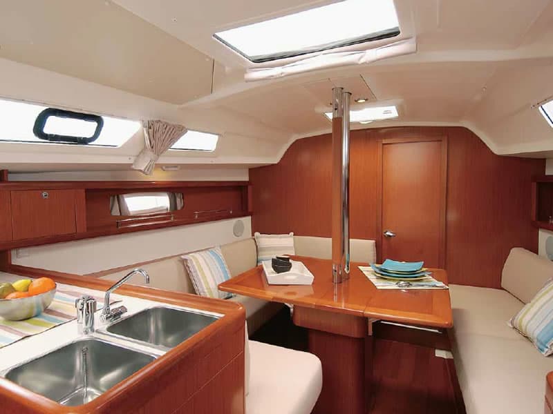 Beneteau Oceanis 34 Christiana – bilde 4 av 6