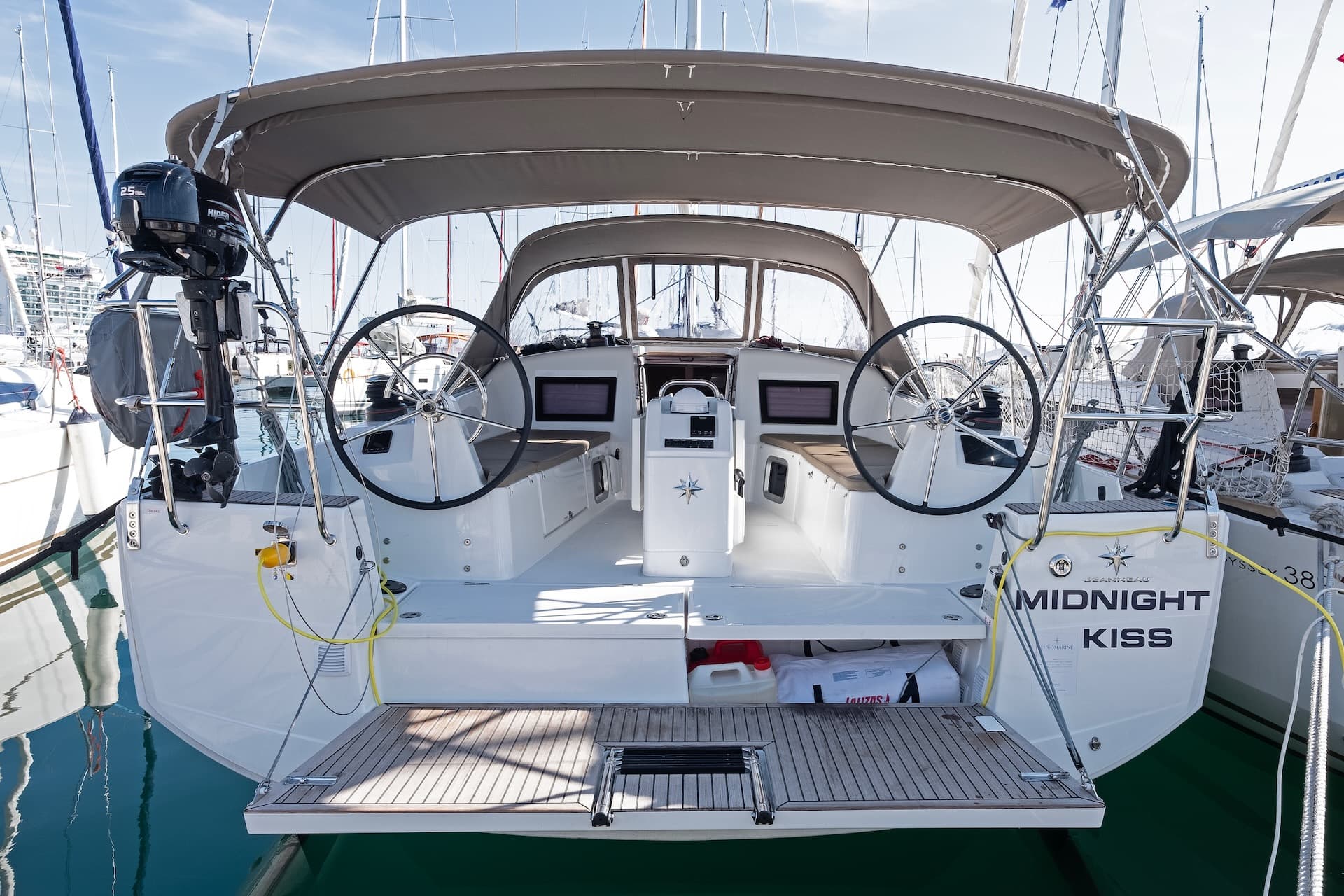 Jeanneau Sun Odyssey 410 Midnight Kiss – bilde 2 av 14