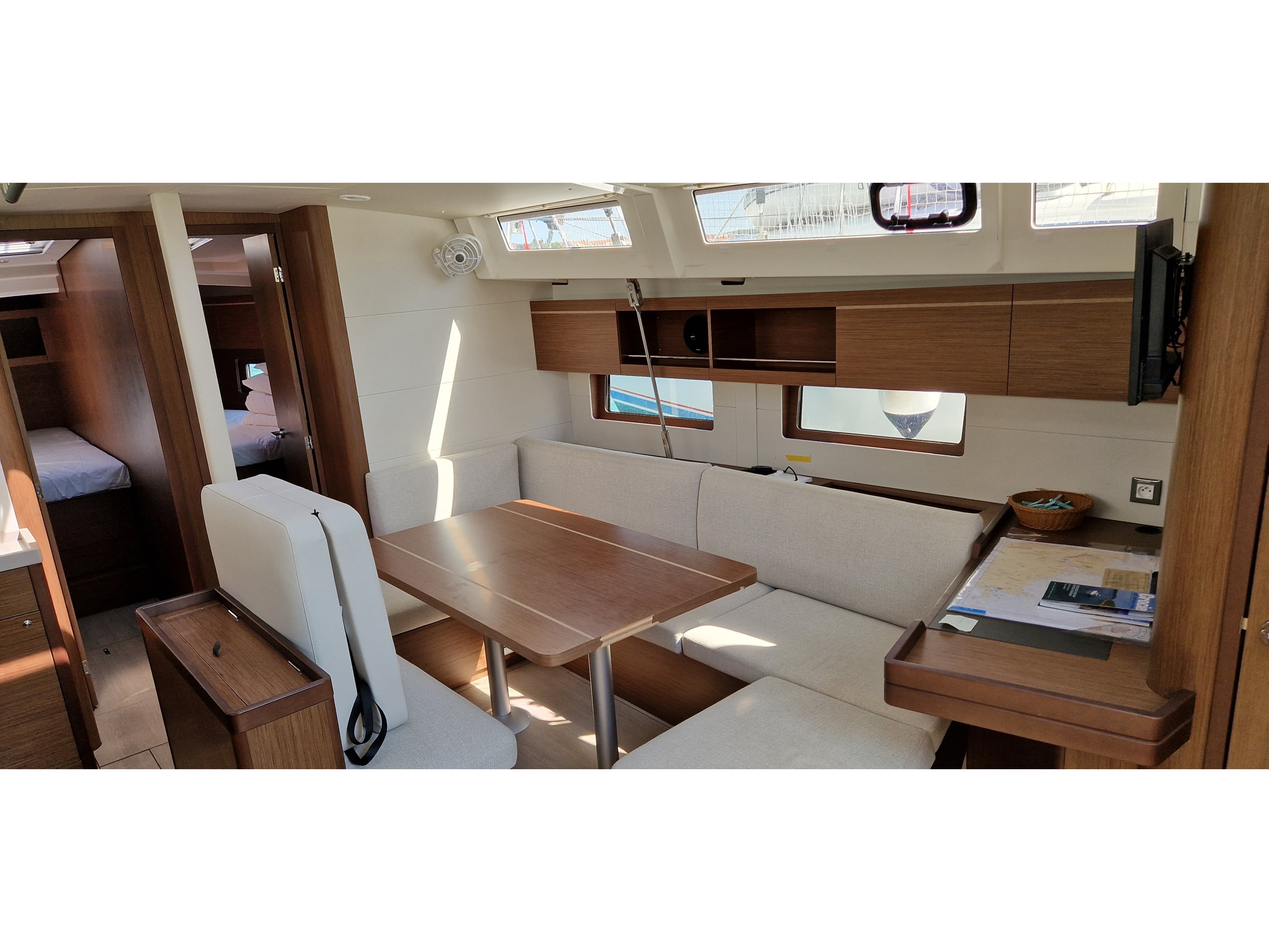 Beneteau Oceanis 46.1 Luna – bilde 3 av 22
