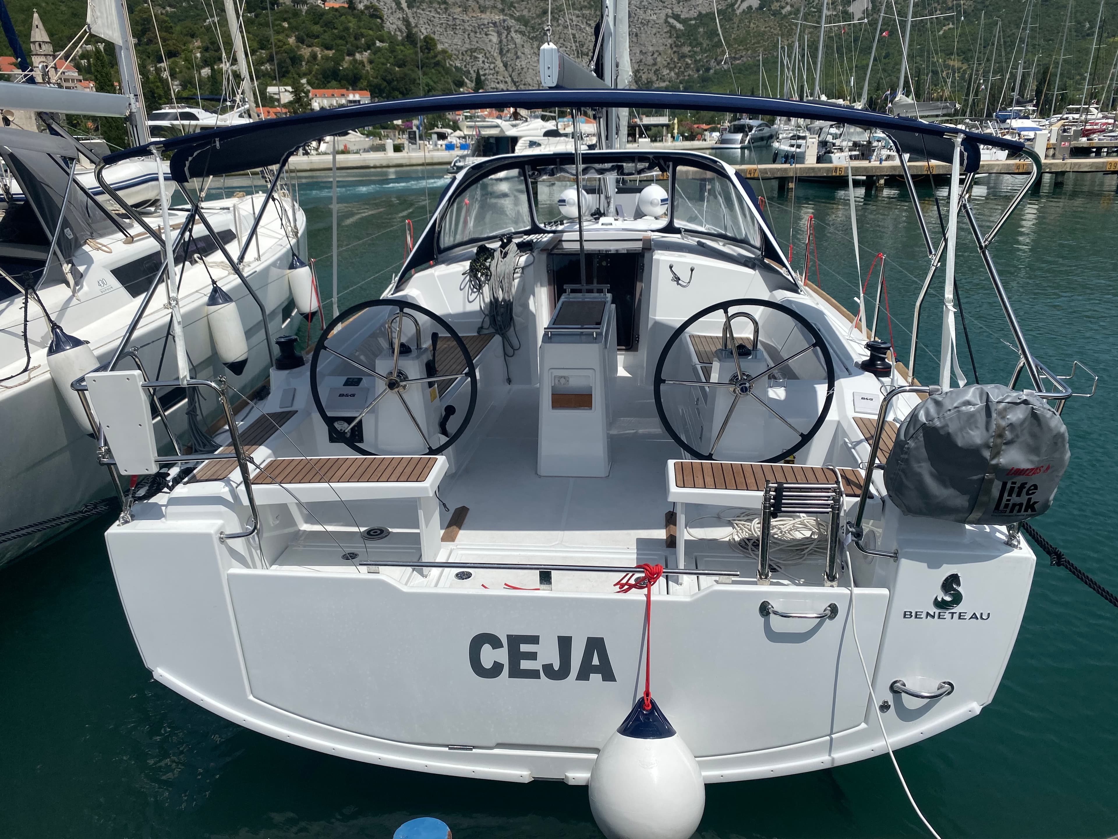 Beneteau Oceanis 38.1 Ceja