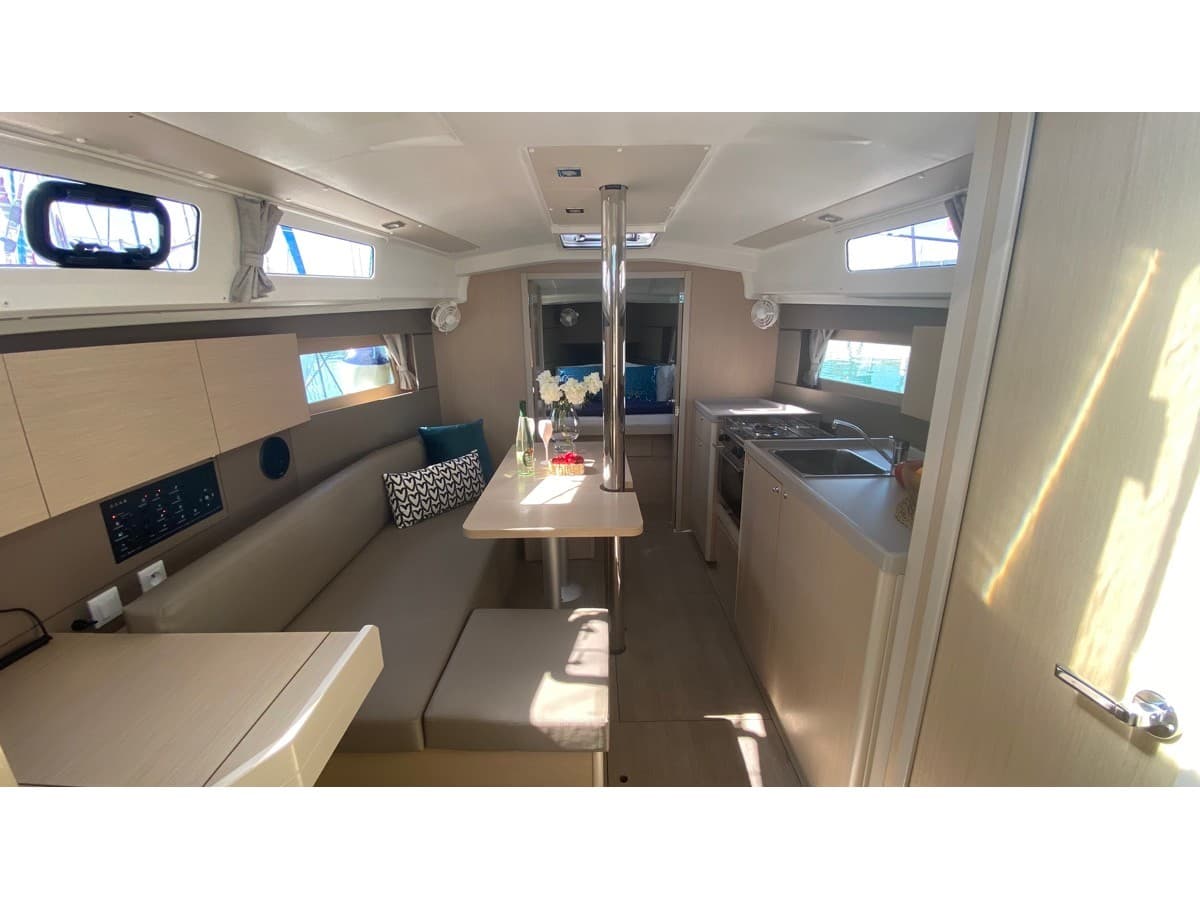 Beneteau Oceanis 35.1 Polis – bilde 4 av 18