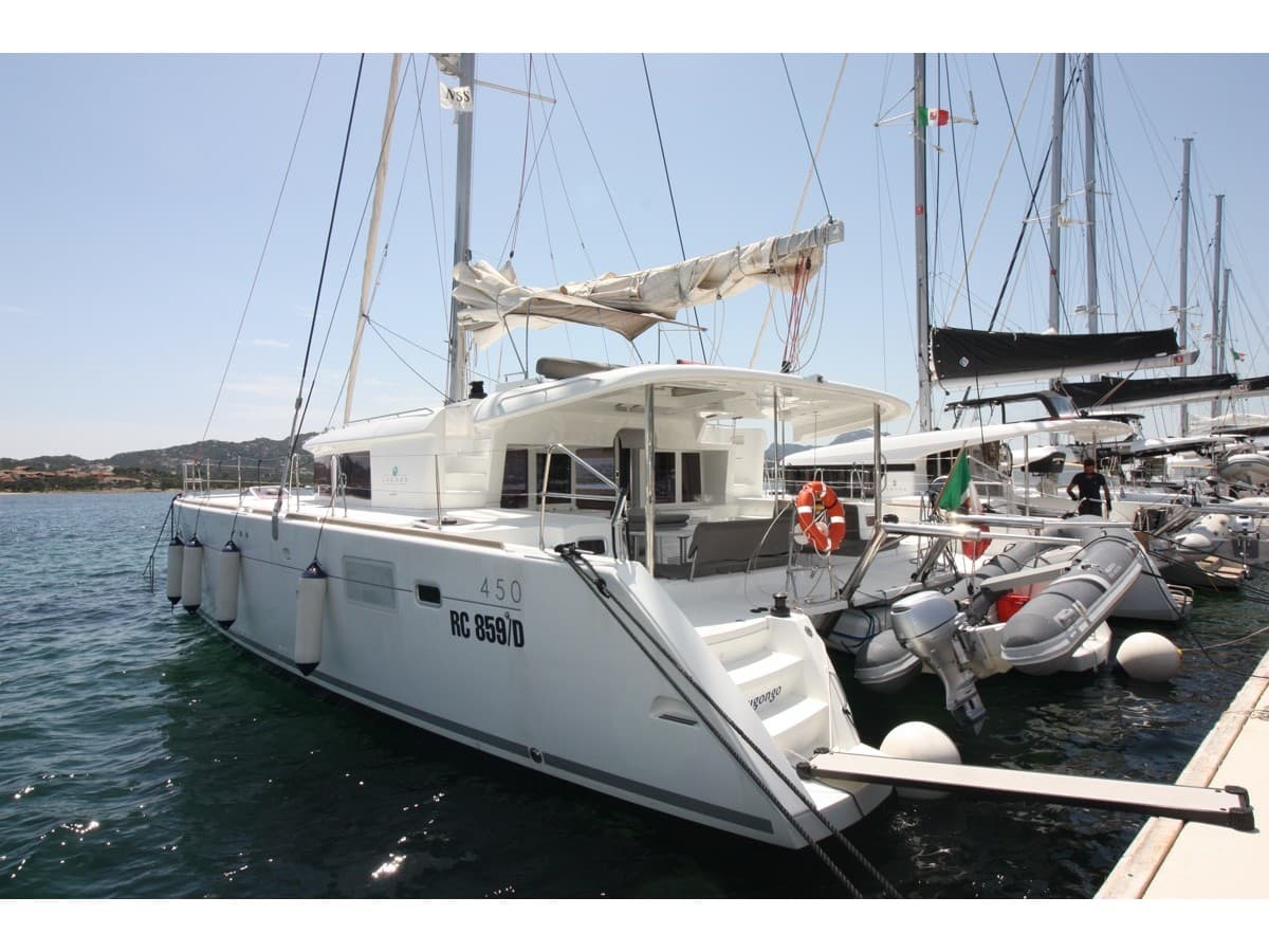 Lagoon 450 Fly Dugongo