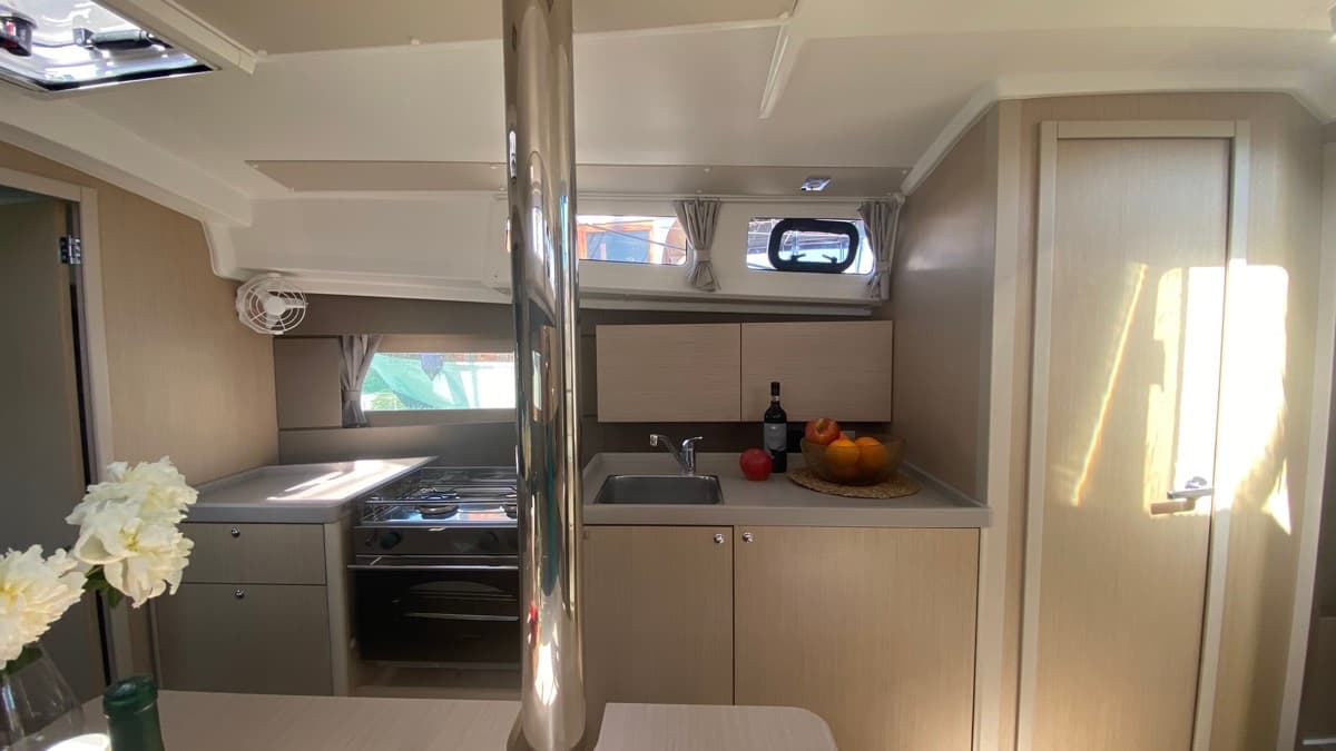 Beneteau Oceanis 35.1 Polis – bilde 5 av 18