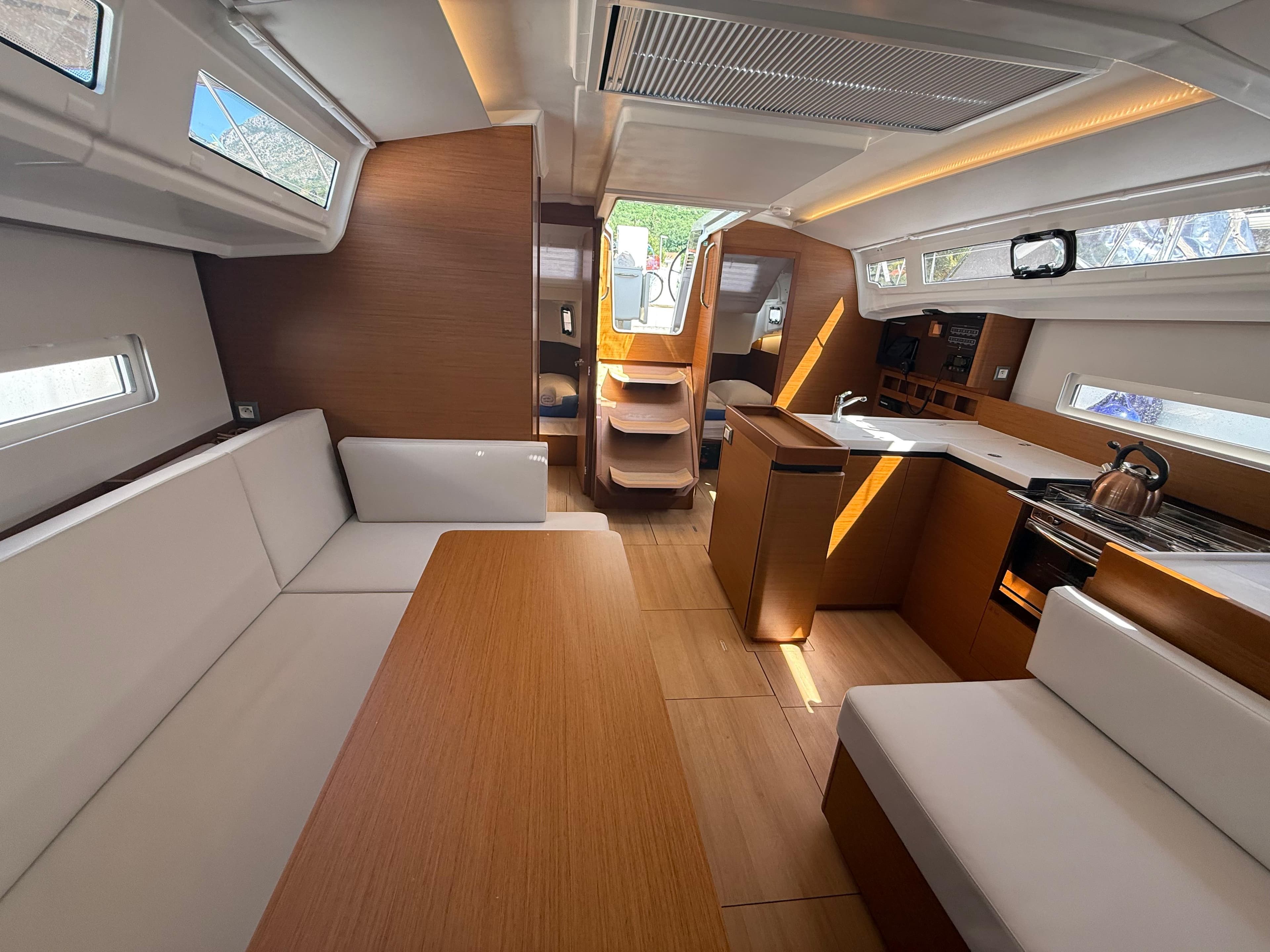 Jeanneau Sun Odyssey 410 Sunset Kiss – bilde 2 av 20