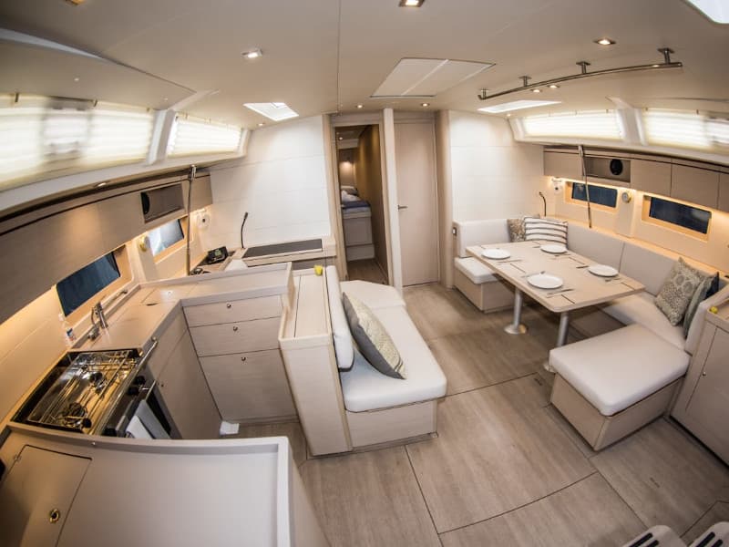 Beneteau Oceanis 51.1 NIREAS – bilde 2 av 12