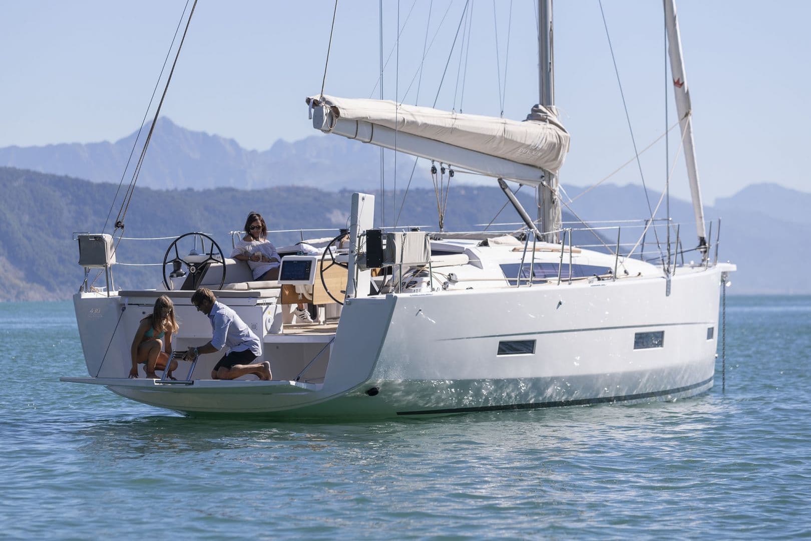 Dufour 430 Alice in Wonderland – bilde 4 av 30