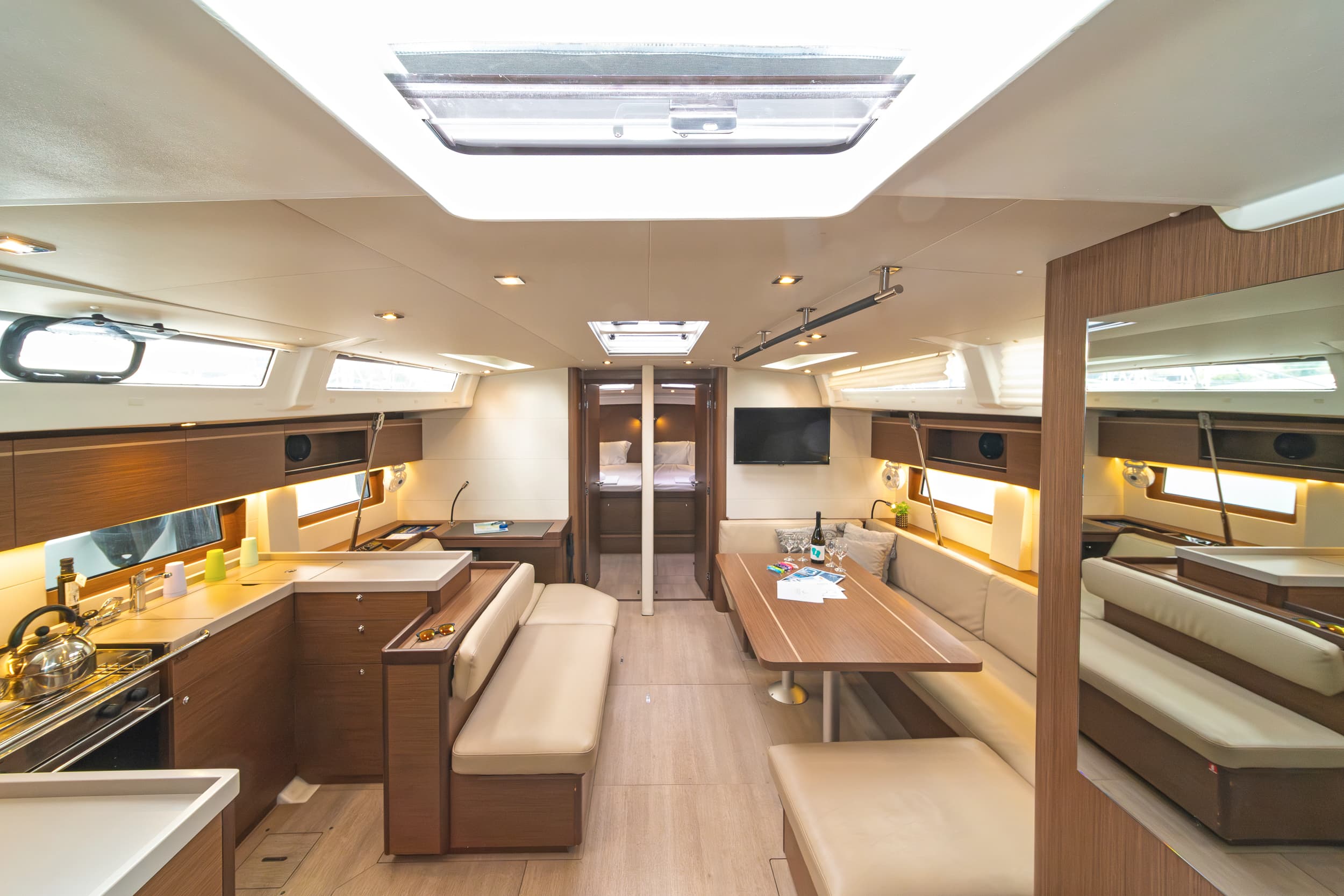 Beneteau Oceanis 51.1 Yria – bilde 2 av 42