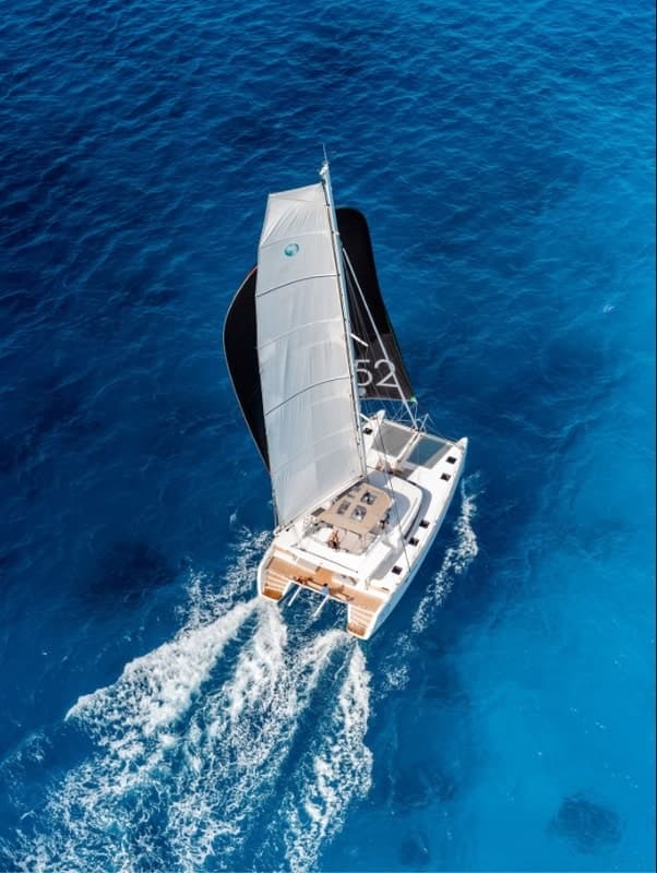 Lagoon 52F SUMMERTIME – bilde 2 av 25