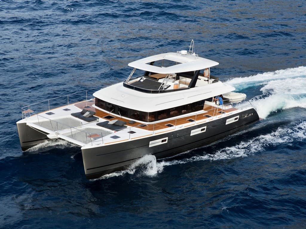 Lagoon Power 630 Pearly Gates