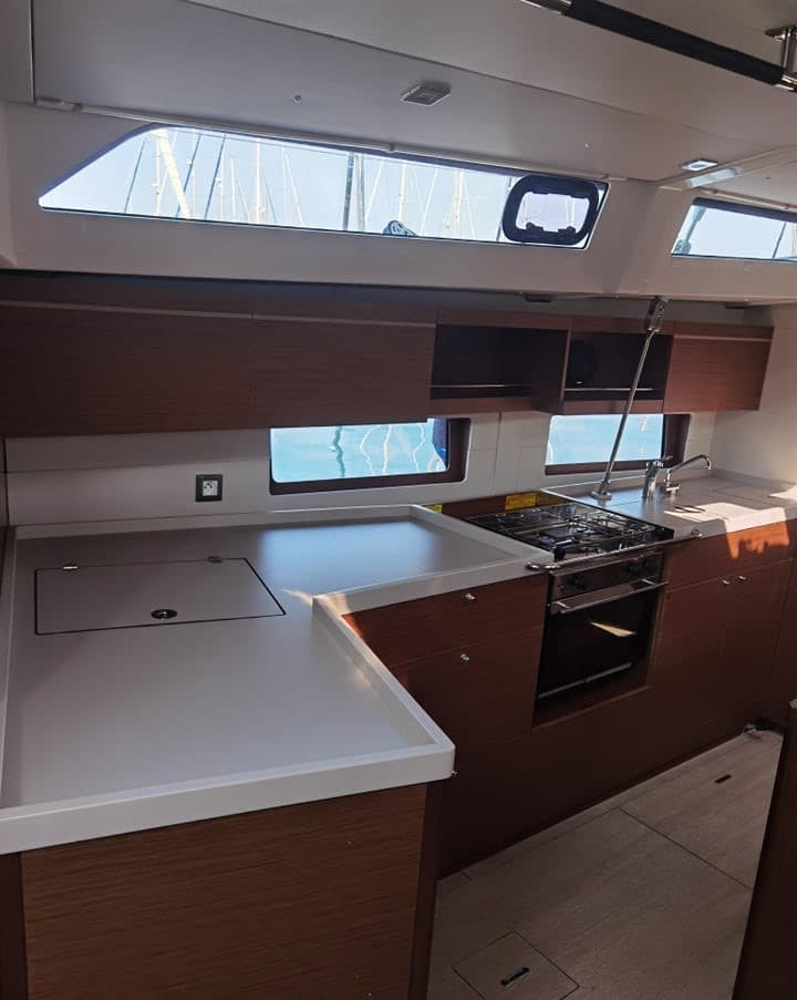 Beneteau Oceanis 46.1 – bilde 2 av 9