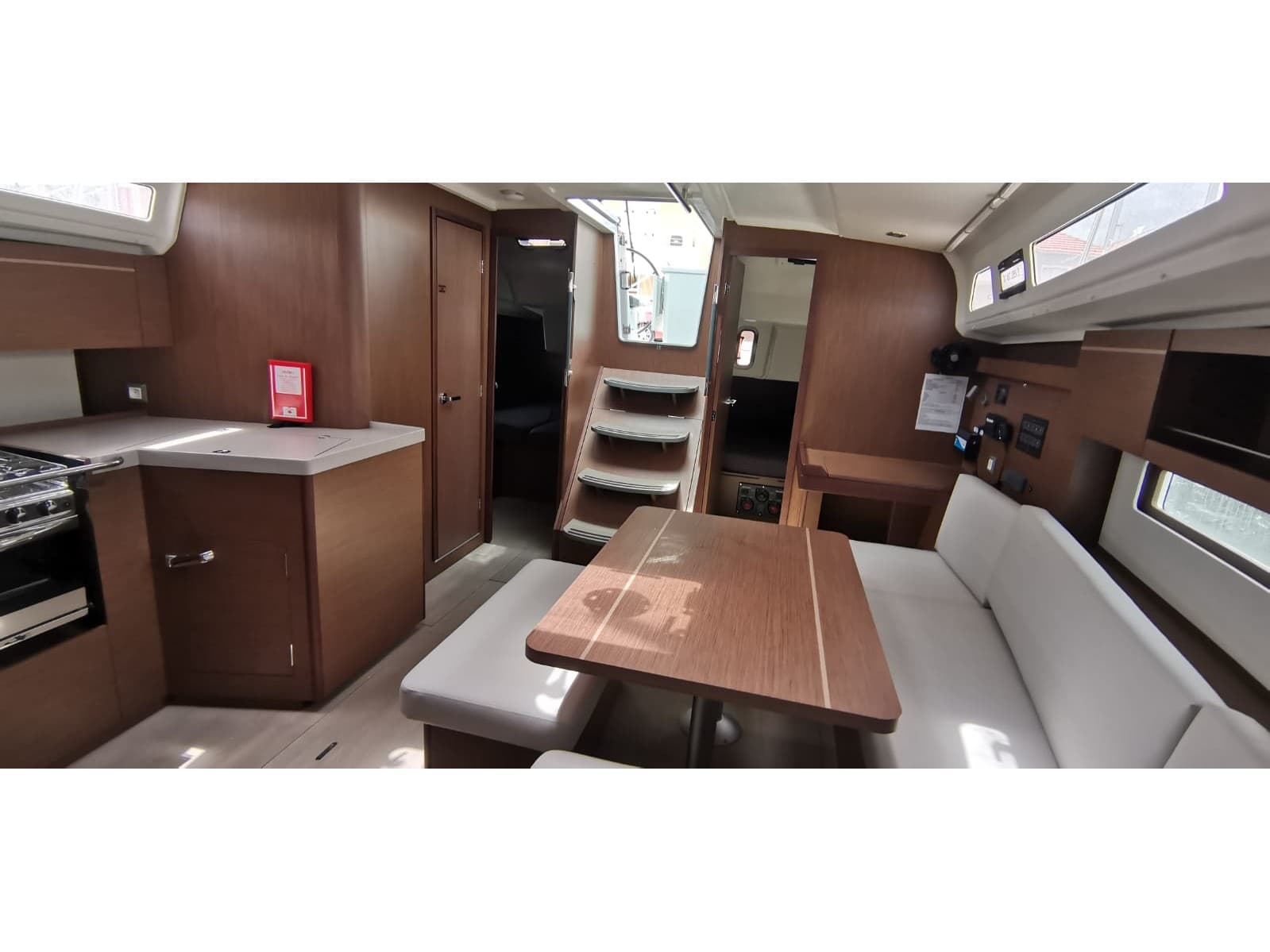Beneteau Oceanis 40.1 – bilde 4 av 6