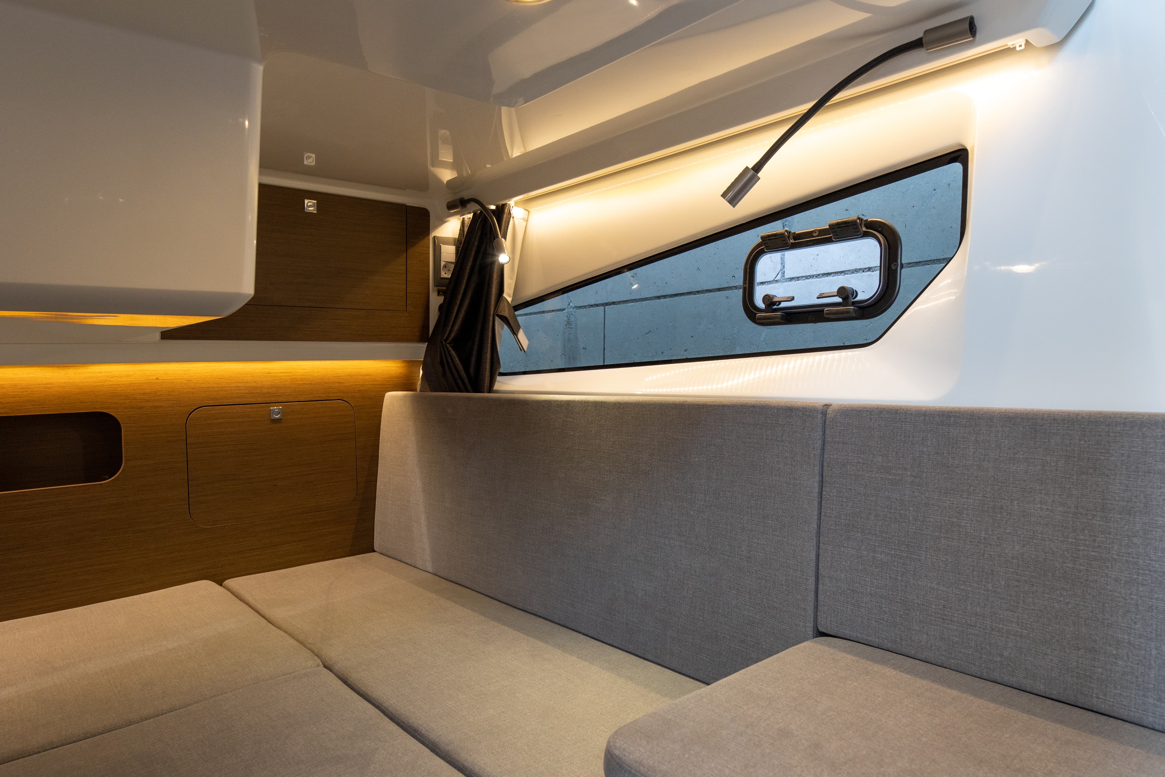 Beneteau Antares 11 Fly DESIRE – bilde 2 av 20