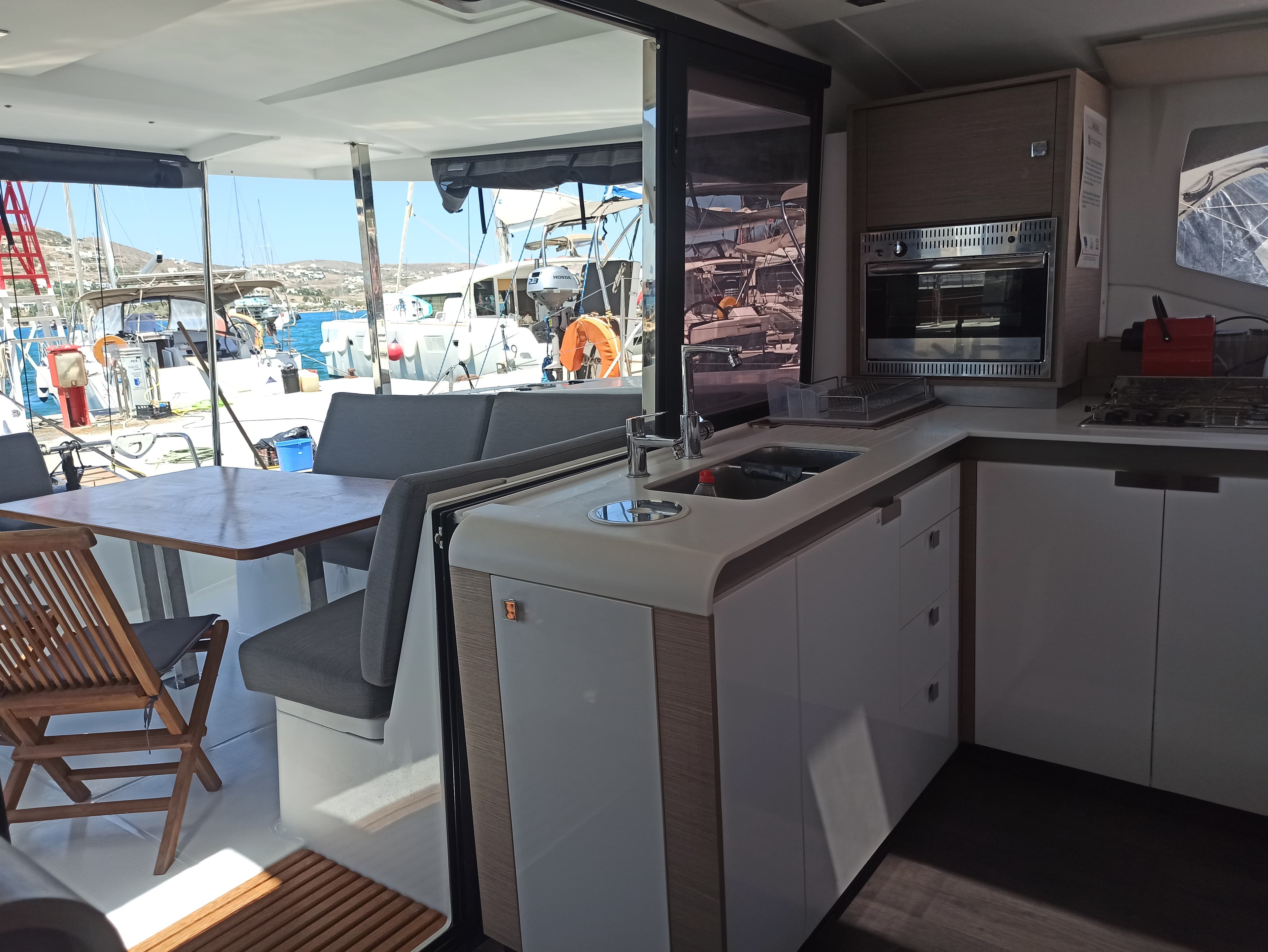 Fountaine Pajot Isla 40 ALMIRIKI – bilde 2 av 34