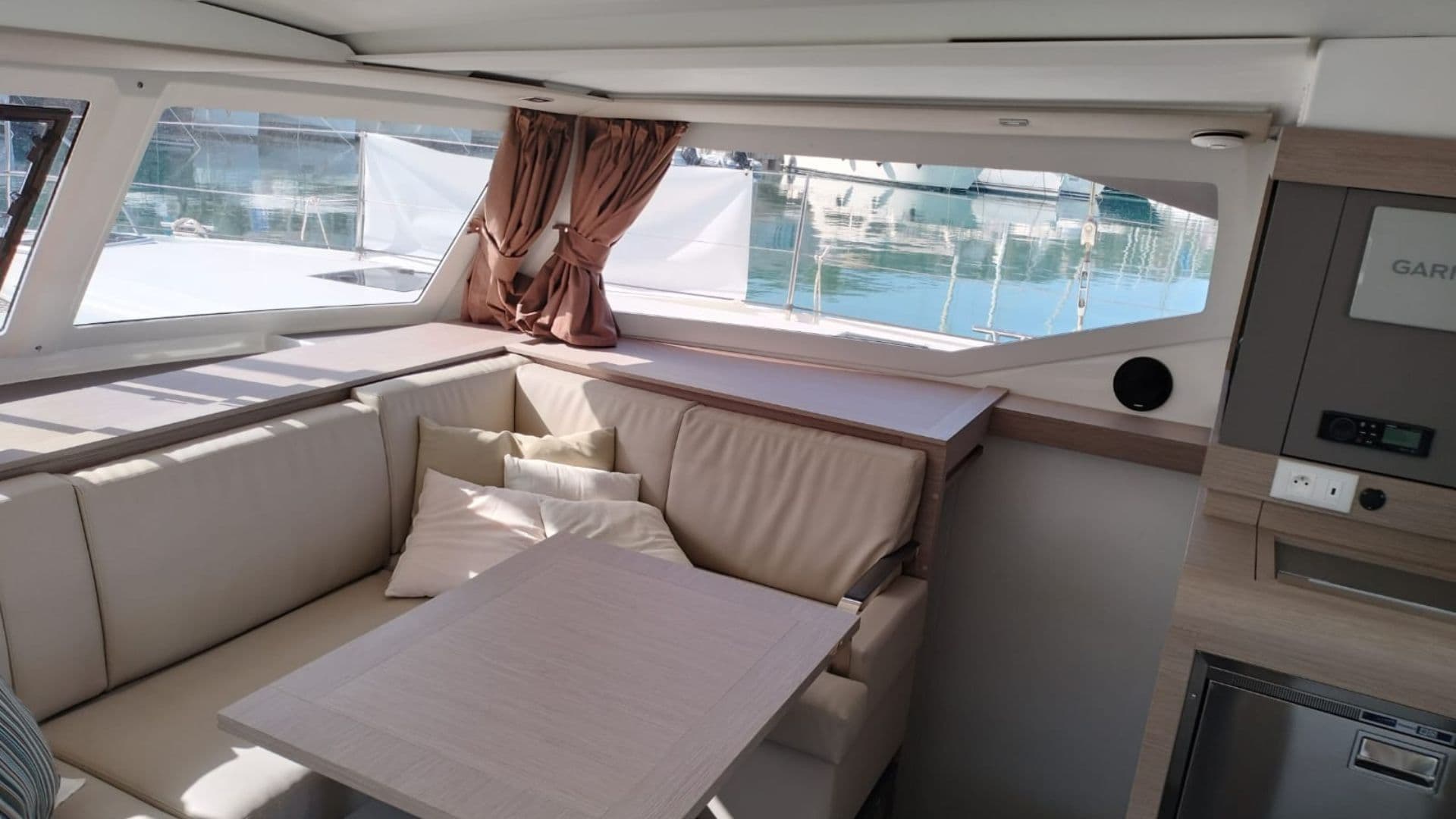 Fountaine Pajot Isla 40 Luna – bilde 3 av 8