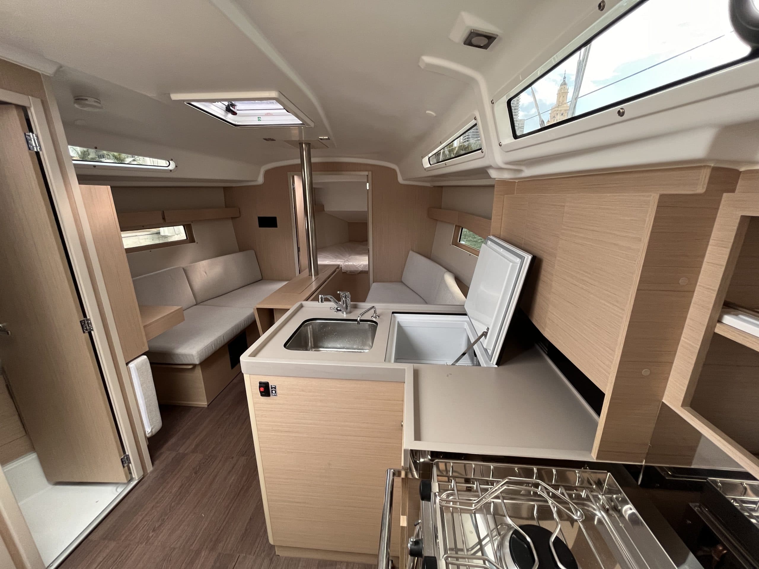 Beneteau Oceanis 34.1 Trapani Vela Club – bilde 2 av 9
