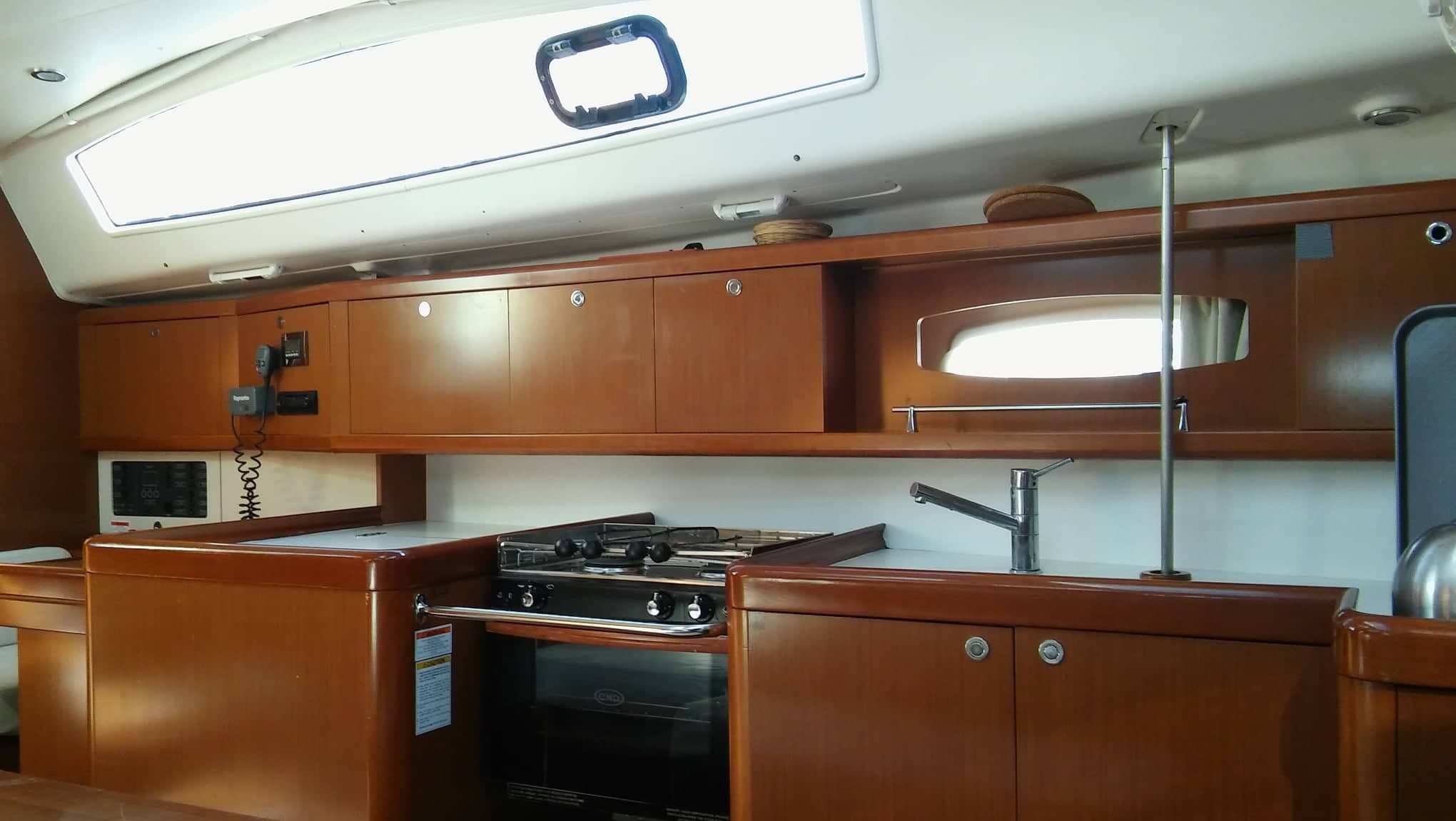 Beneteau Oceanis 40 Arietta – bilde 3 av 5