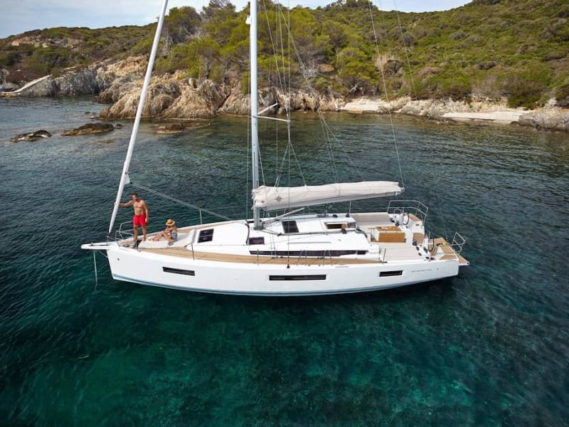 Jeanneau Sun Odyssey 440 Virginia (A/C, Gen. 10kVA, Watermaker 160L/h, Electric Winch)