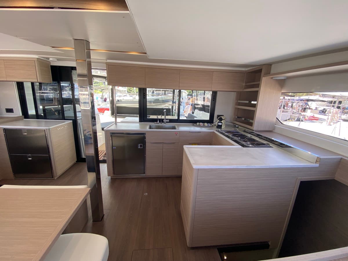 Lagoon 46 Penelope – bilde 3 av 27
