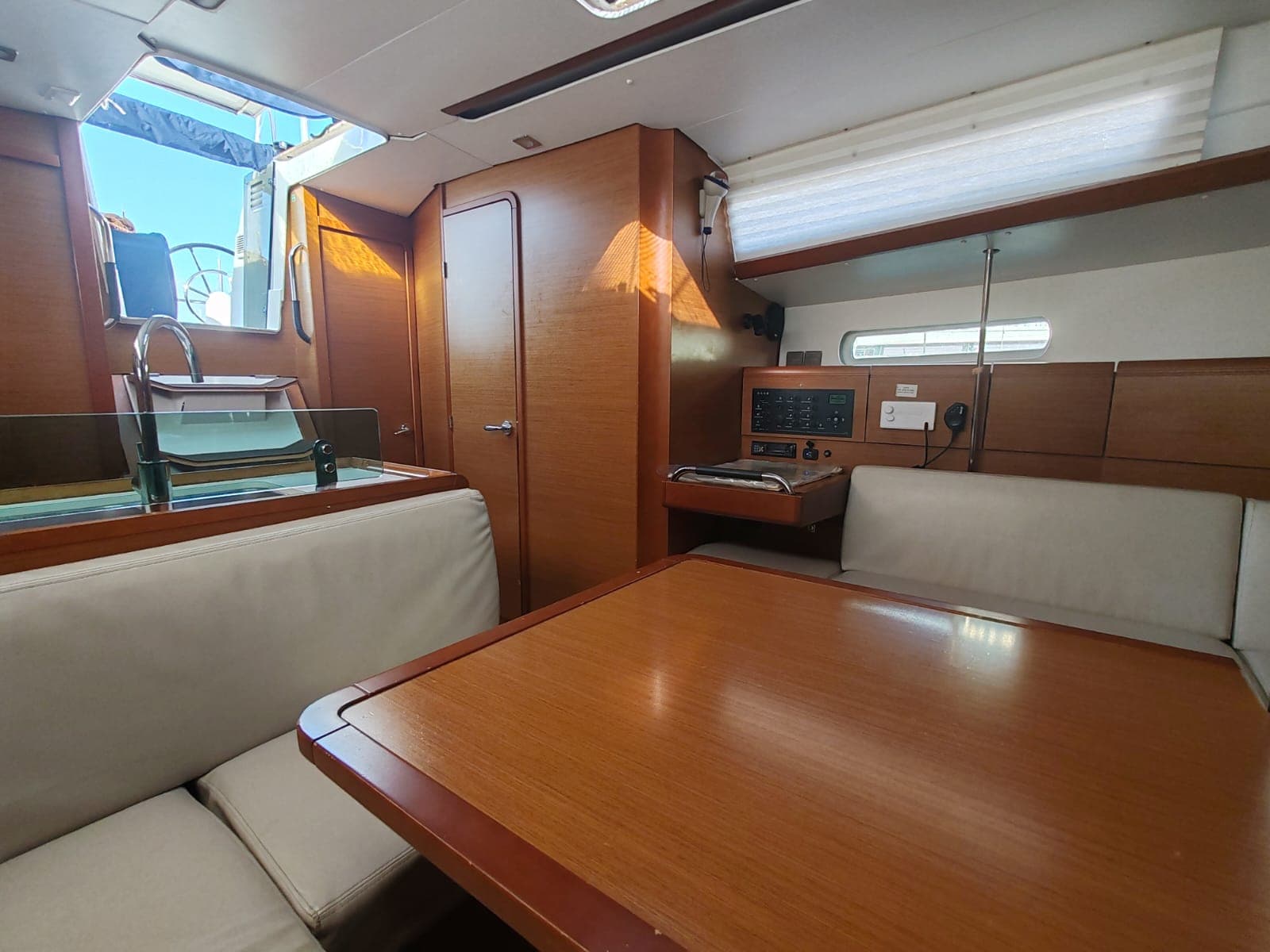 Jeanneau Sun Odyssey 389 Freddie – bilde 2 av 13