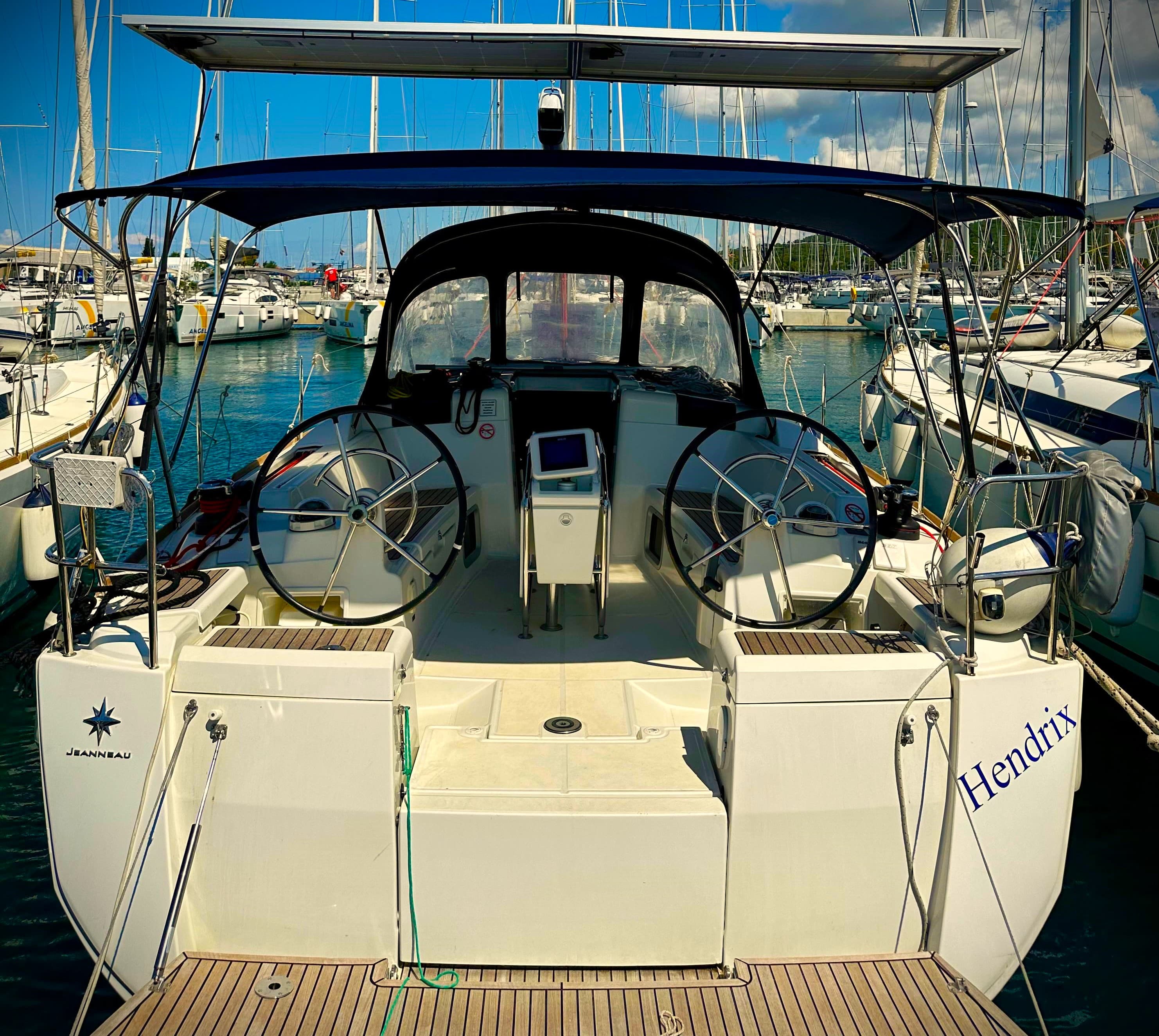 Jeanneau Sun Odyssey 419 Hendrix