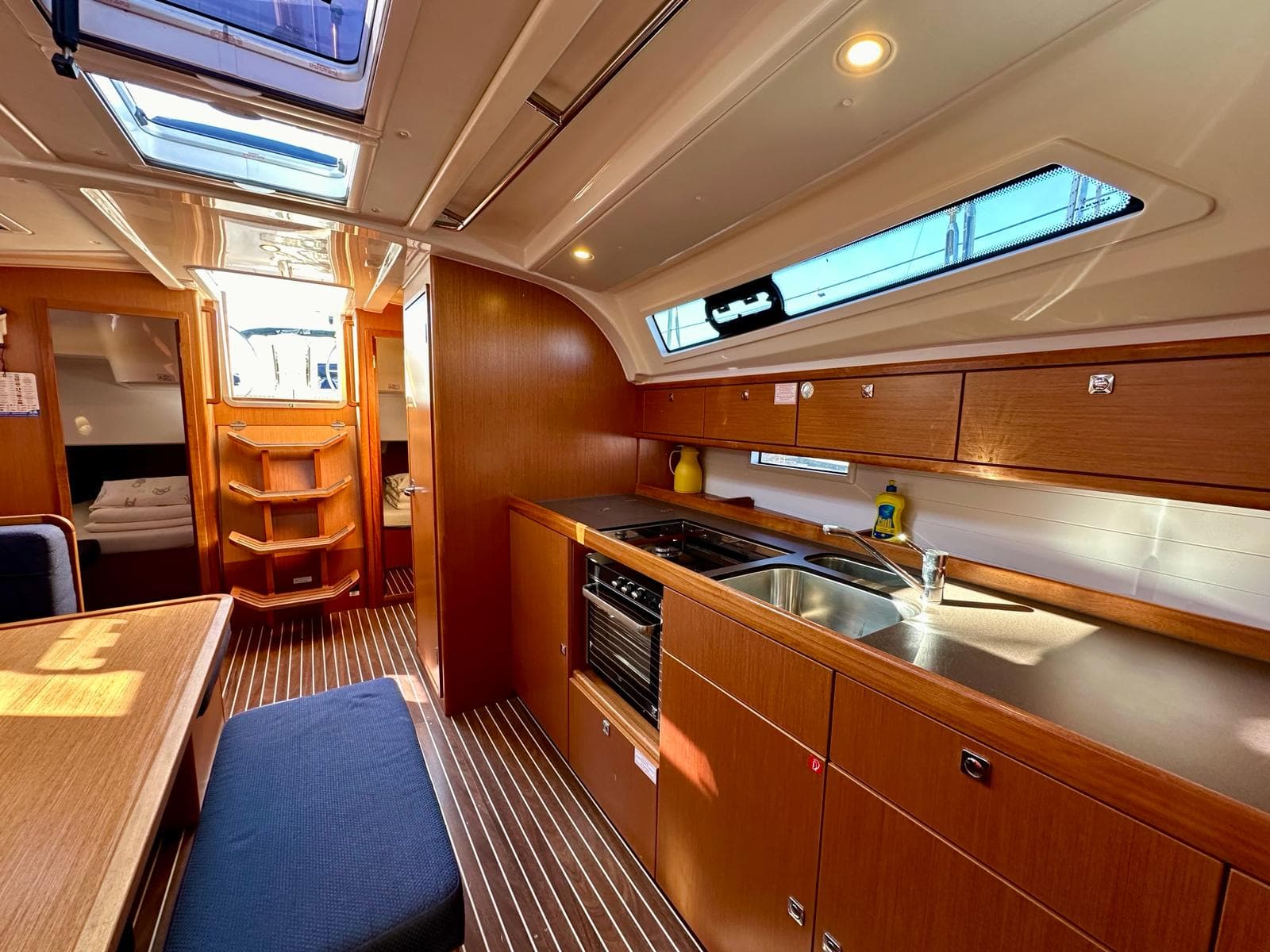 Bavaria Cruiser 41 Sapphire – bilde 2 av 13