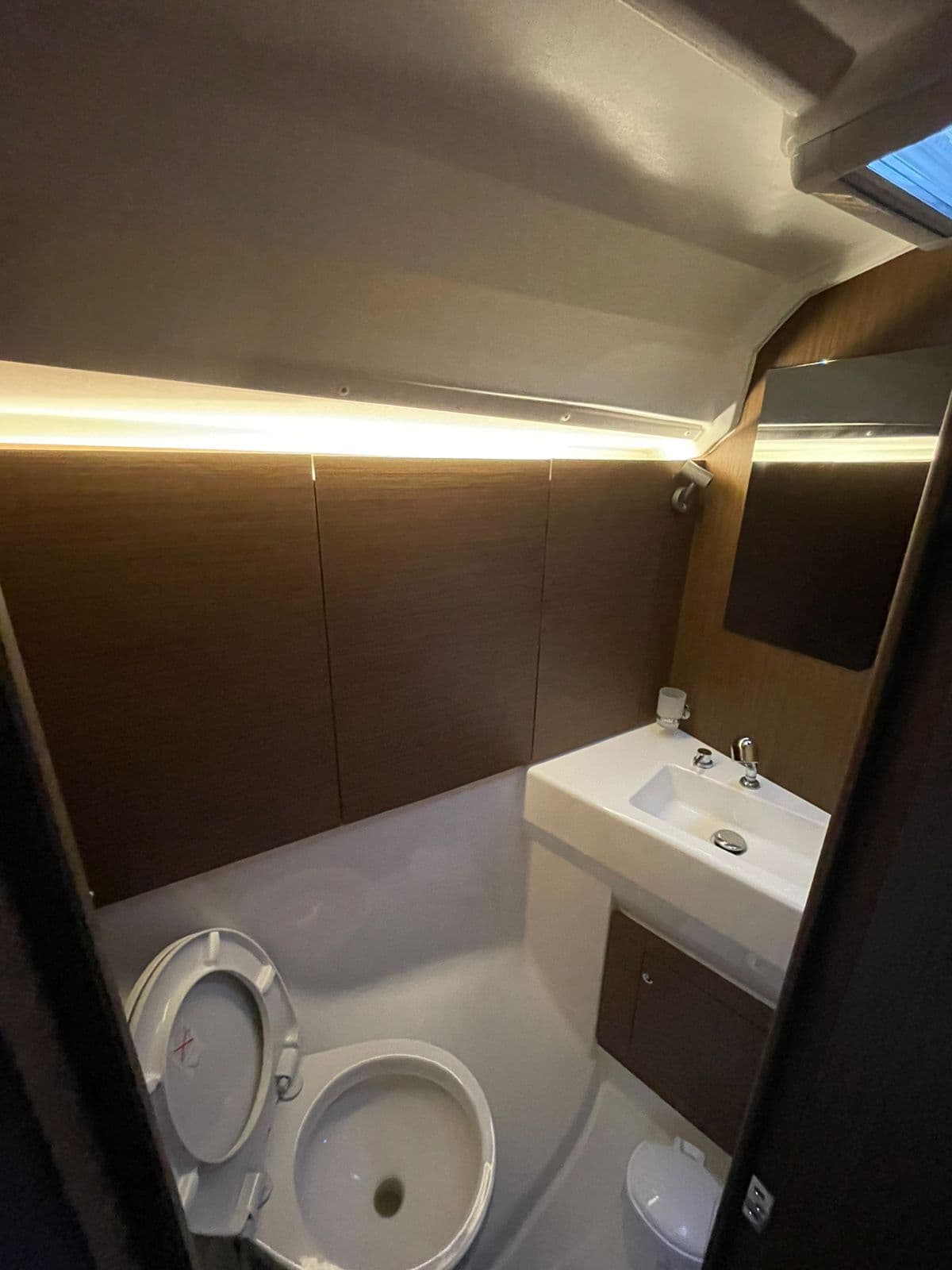 Beneteau Oceanis 40.1 Aurora – bilde 5 av 13