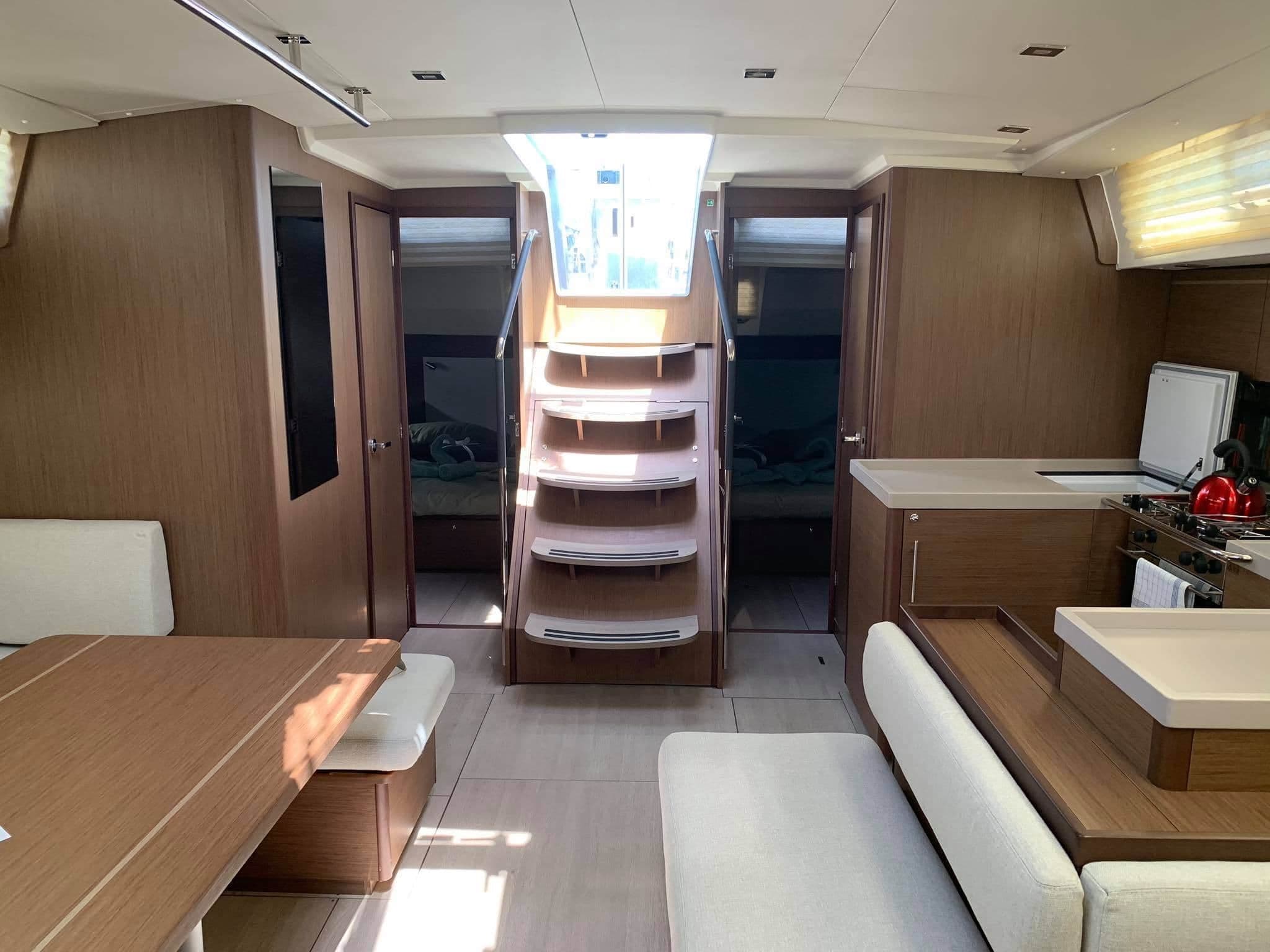 Beneteau Oceanis 51.1 Elise – bilde 2 av 3