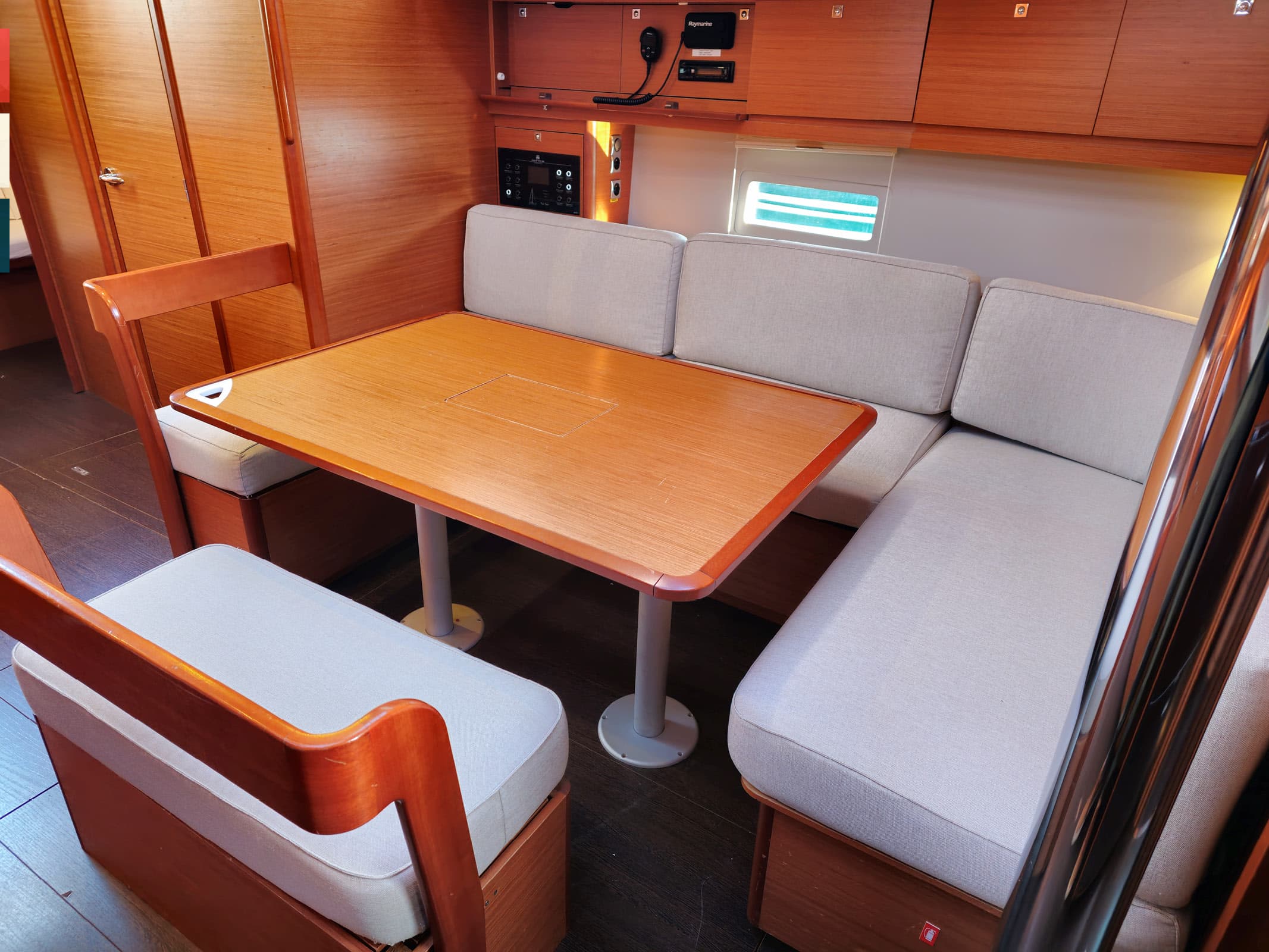 Dufour 430 Vivo – bilde 2 av 39