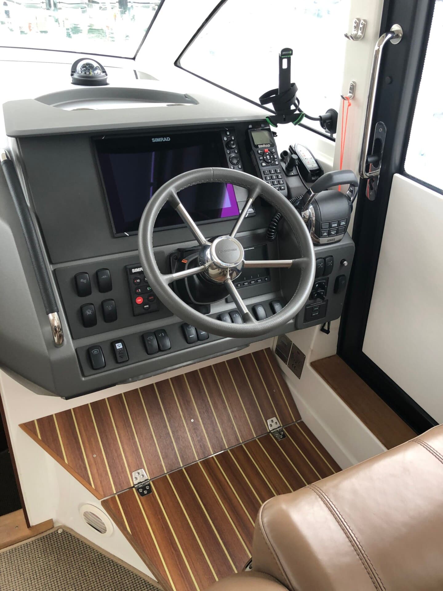 Nimbus 305 Coupe – bilde 5 av 14